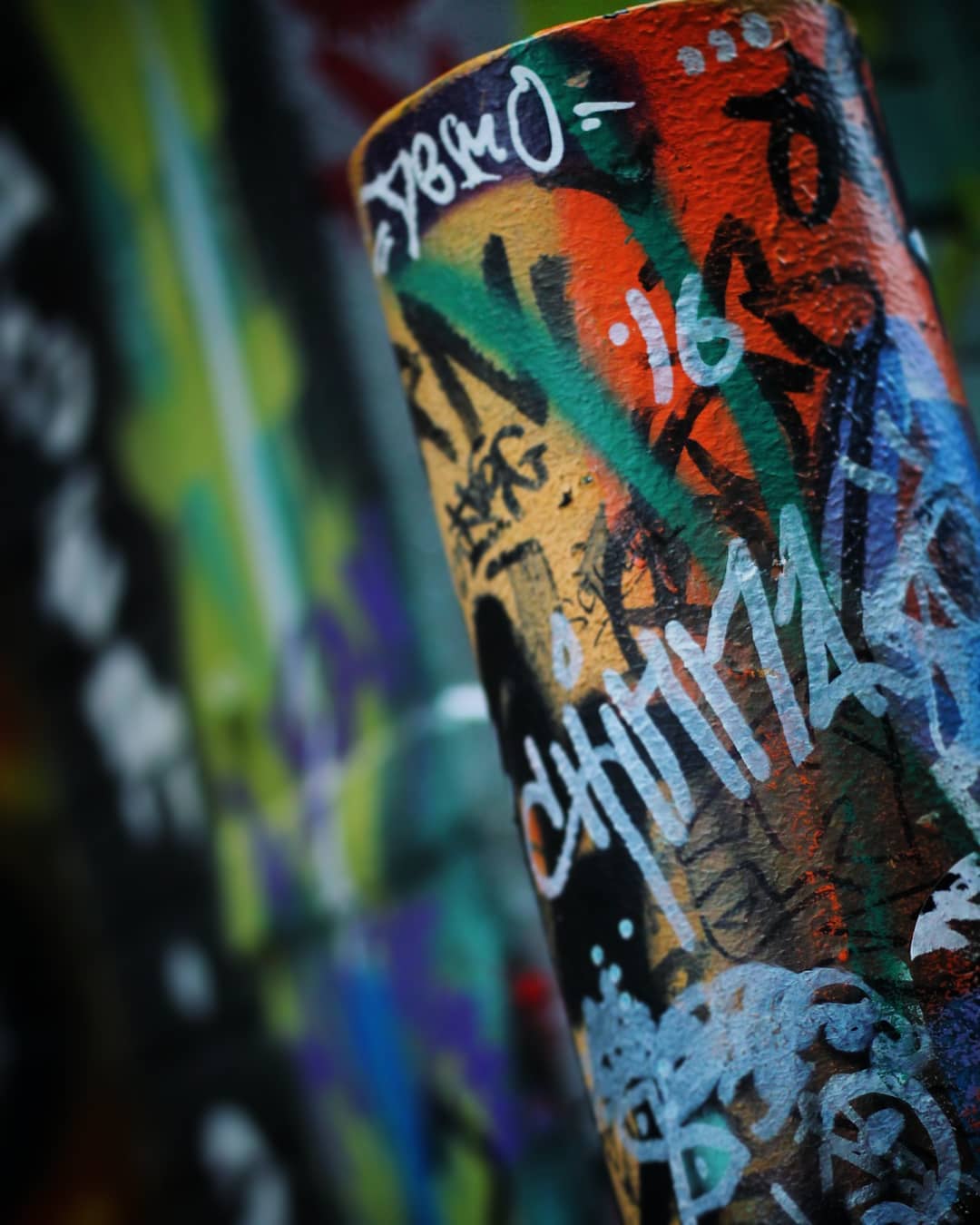 Graffiti Alley in downtown Toronto . . . .
.
#graffiti #graffitiart #urbanart #cityart #streetart #streetstyle #creative #creativity #lifeofanartist #calledtobecreative #creativelifehappylife #livecreatively #creatives #creativityfound #instaart #creativelife #photographylife #photographer #creativeentrepreneur #visualscollective #clickmagazine #shootandshare #photooftheday #thesix #toronto #graffitially #colourful #torontolife #tagging #streets