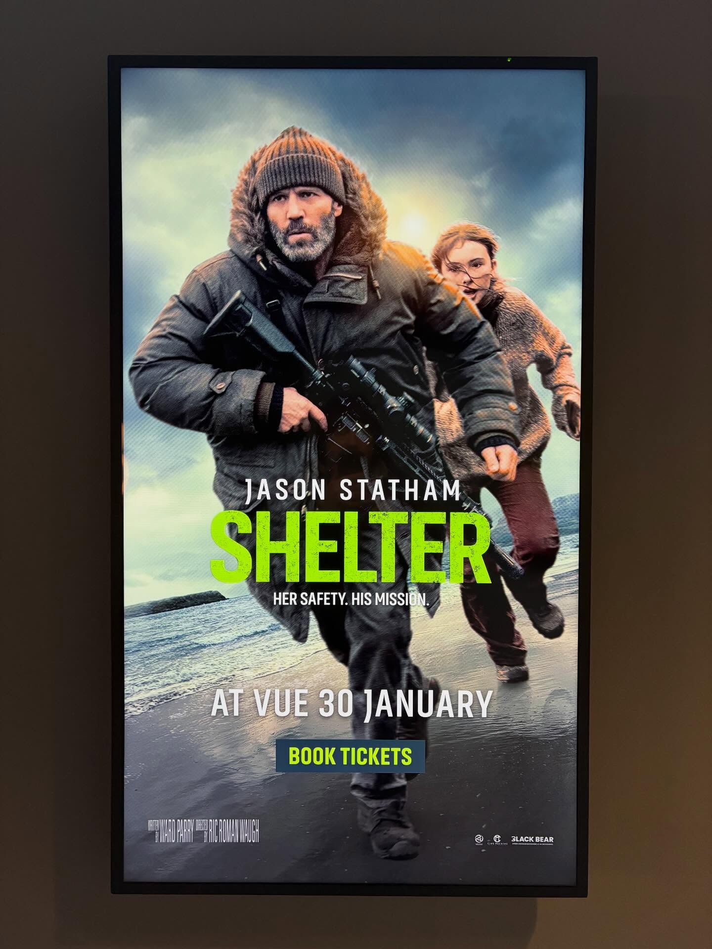 This is why #Hollywood need expert advice in every aspect of their productions. Anyone care to highlight the massive tactical ‘no no’ to the producers of the @shelter.movie @jasonstatham
