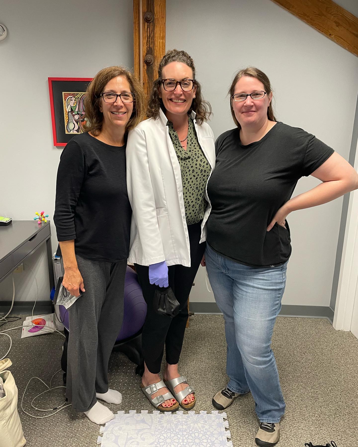 No better way to launch World Breastfeeding week than to host Clover of Bean Tree Baby at our support group to talk about baby wearing. #forresterlactation #beantreebaby