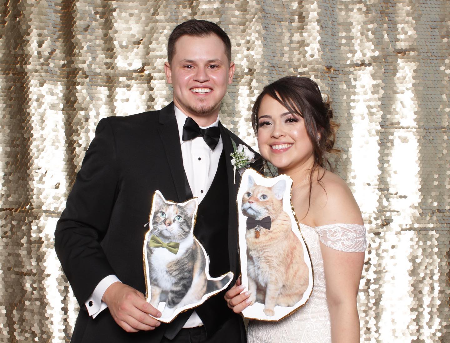 For those that kept asking if our cats would be at our wedding. They obviously couldn’t be but we did the next best thing 😻