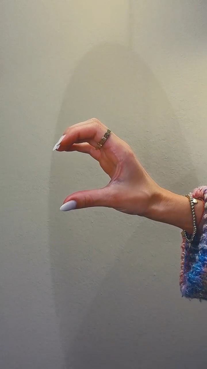 Wir lieben Fashion und packen beides in eure Tüten… Liebe und Fashion 🫶
#chris #chrismode #fashion #love #🫶