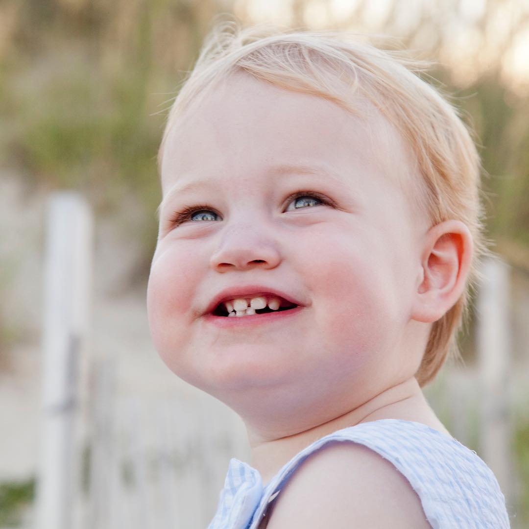We were so lucky to meet the sweetest babes last year! .
.
.
#12thstreetportraits #blessed #obx #corollanc @visitnc #obxphotographer #outerbanks #photographer #family #obxvacation #toddlersofinstagram #instaphoto #sosweet
