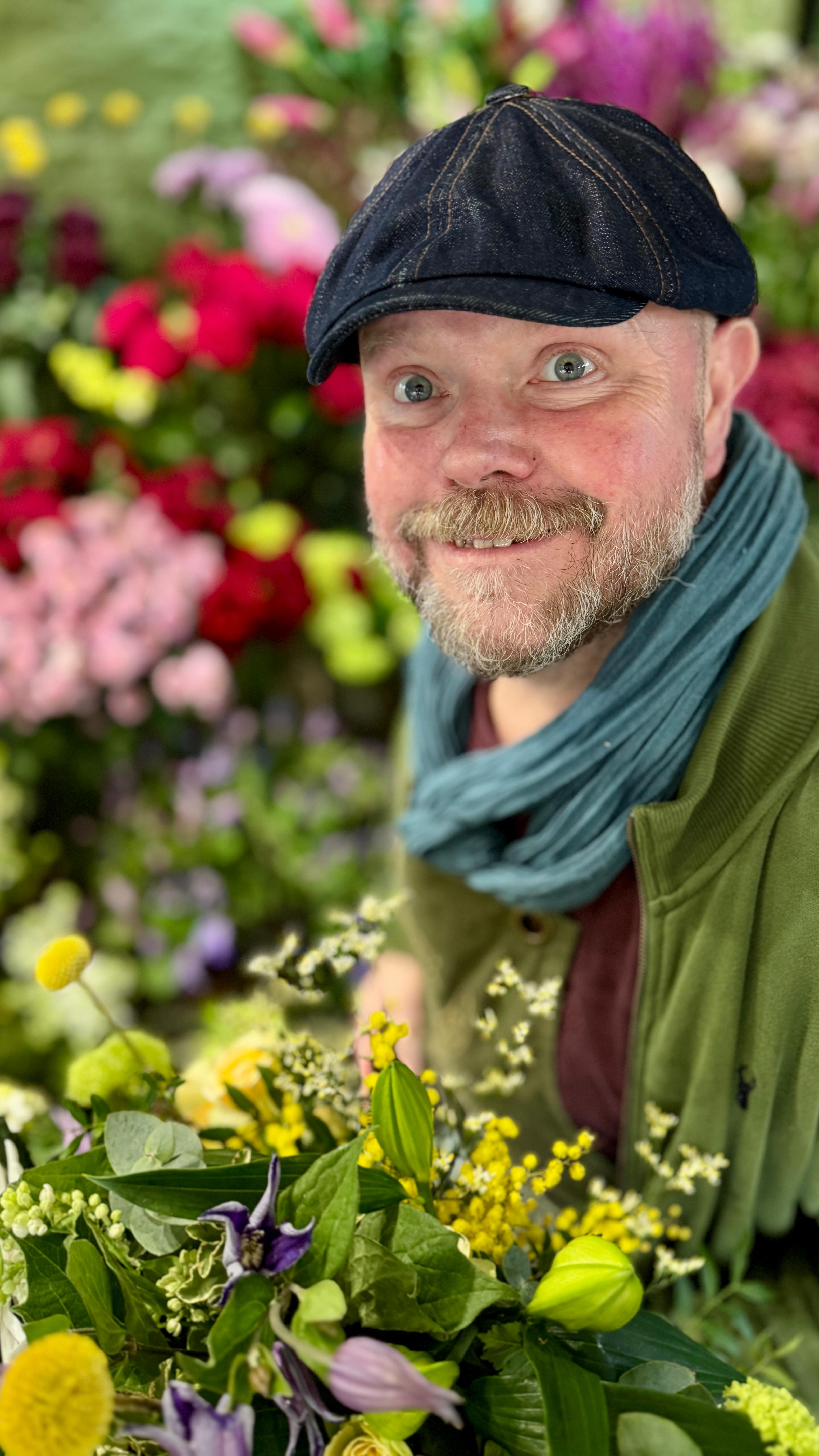 Meet Don đ¤ Heâs here to help with your floral requests. #totnesflorist #flowerlover #flowershop