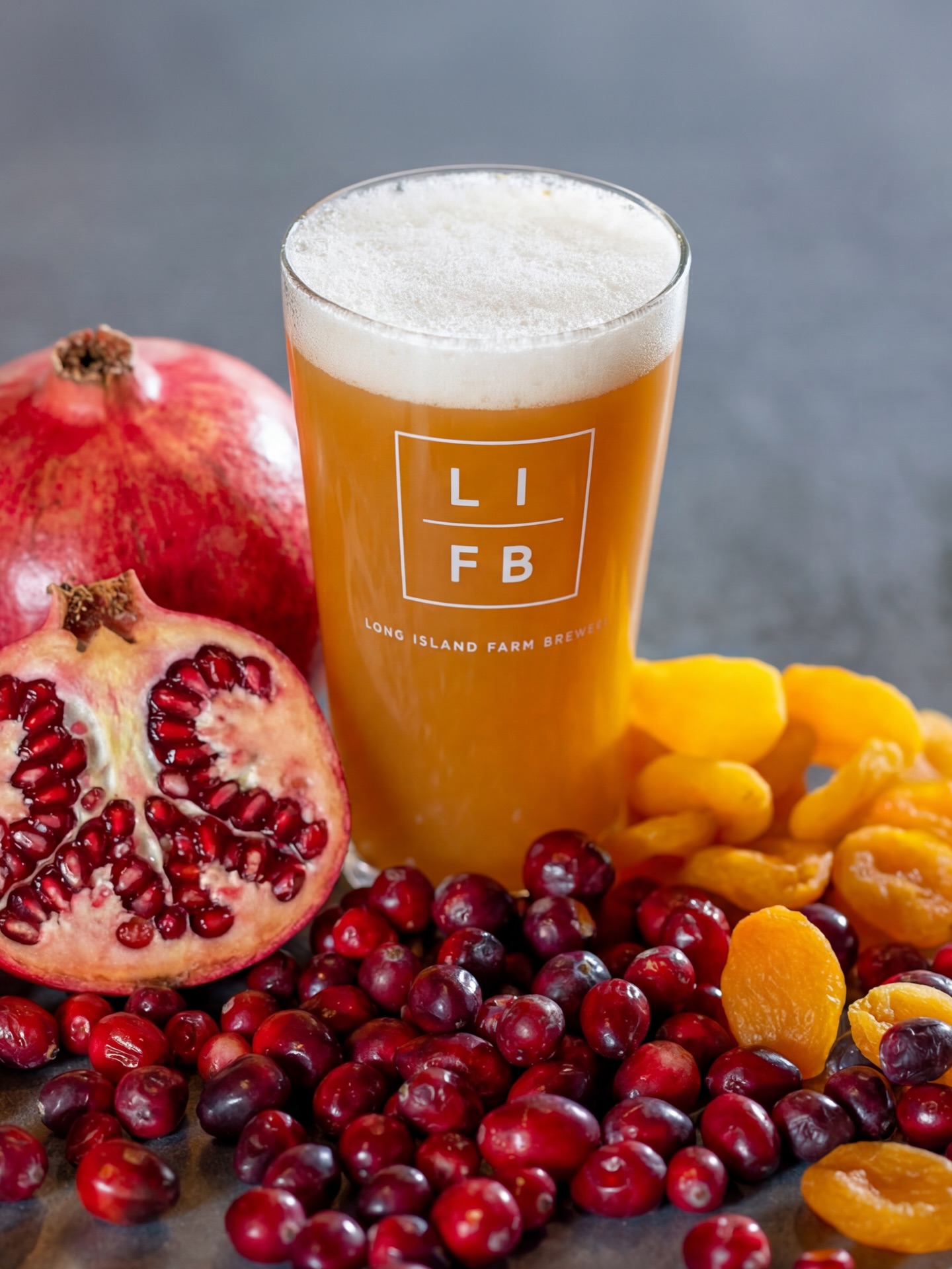 FRUITFUL ENDEAVORS - NOW ON TAP!
FRUITED SOUR 7.0%
American sour ale brewed with a massive dose of pomegranate juice, cranberry juice and apricot puree.
