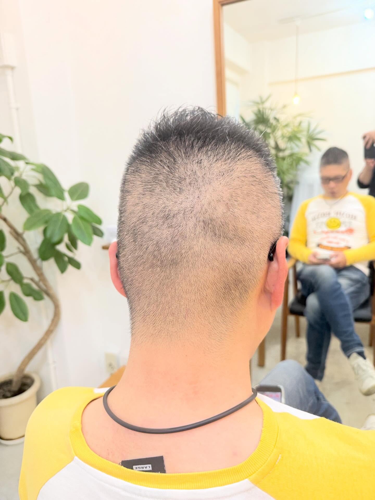 メンズカット。
•
バリッともいきますよ!
•
•
#福岡美容室
#メンズカット
#ブリーチ
#ハイライト
#soisu