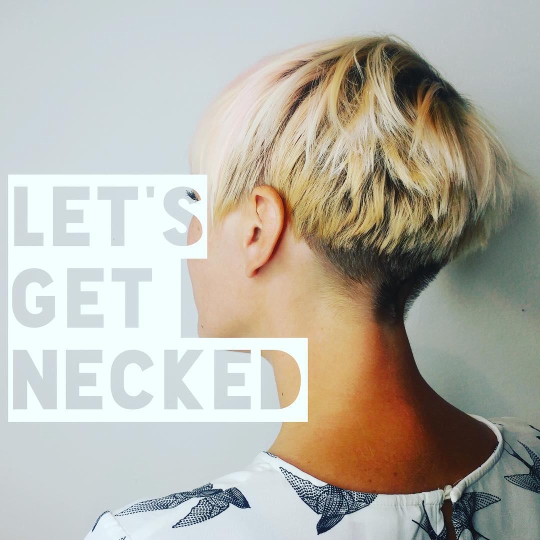 What a better way to start off the new year than by showing off the goods...? And by goods I mean the most understated feature of a womanβs body: HER NECK. YOUR BEAUTIFUL CURVY FEMININE VULNERABLE NECK. Whatβd you think I meant? Stop being gross π
ππΌπ
ββοΈ) #umbrellasalon #adriansaveshair #modernsalon #behindthechair #bebrave #feminist #fempower #shorthair #shorthairdontcare #pixie #bobs #nolimits