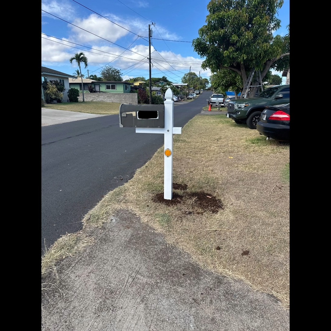 Need a small update at your home but keep putting it off or don't have the time? No job is too small for us, call today! 😎🛠️📫
#hawaiihandyman #mailbox #smalljobs