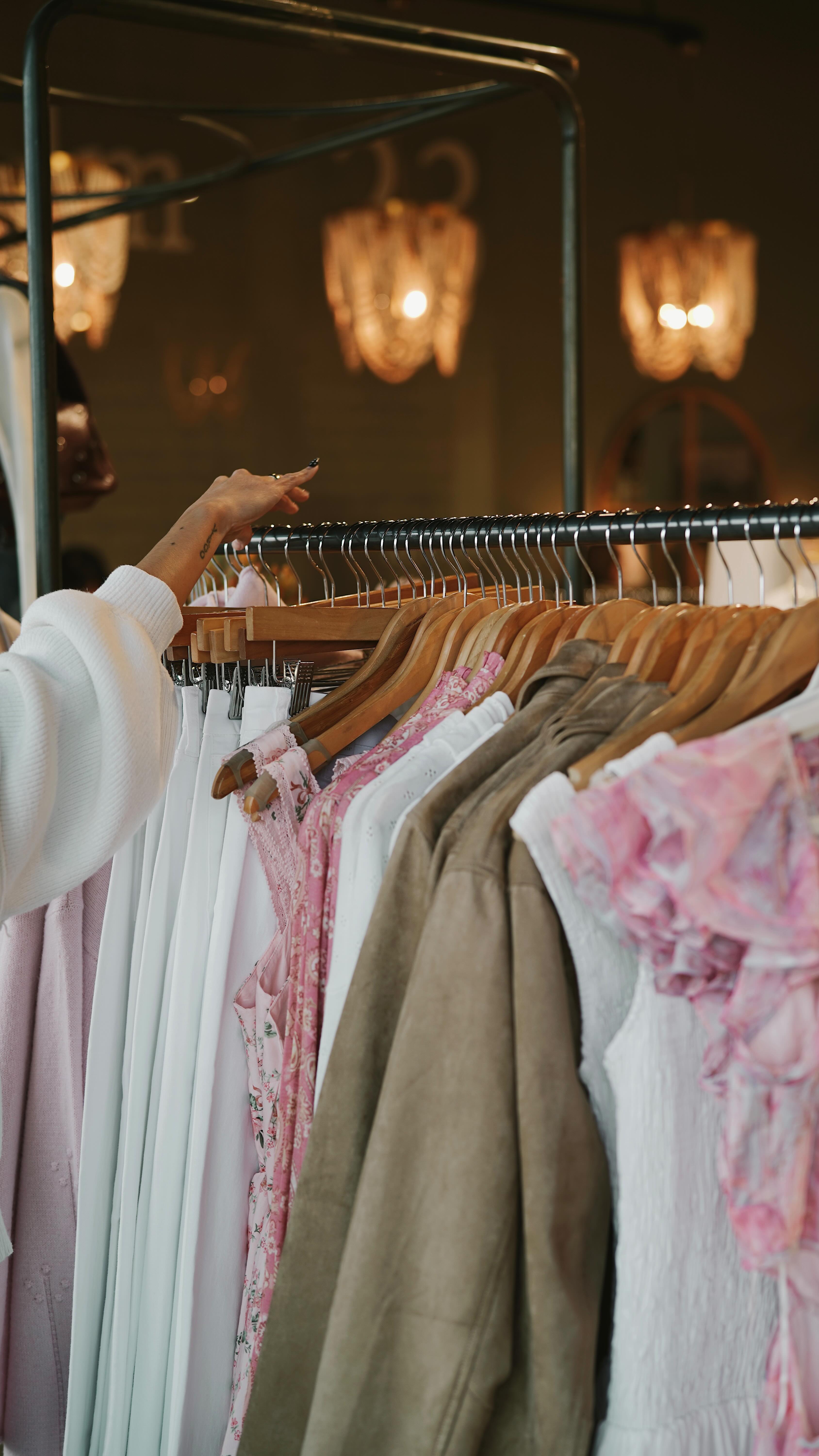 happy love month !! 💌 in february, everything in the store goes from cozy neutrals to feminine pinks & reds and it’s just so sweet & fun 🧚♀️✨