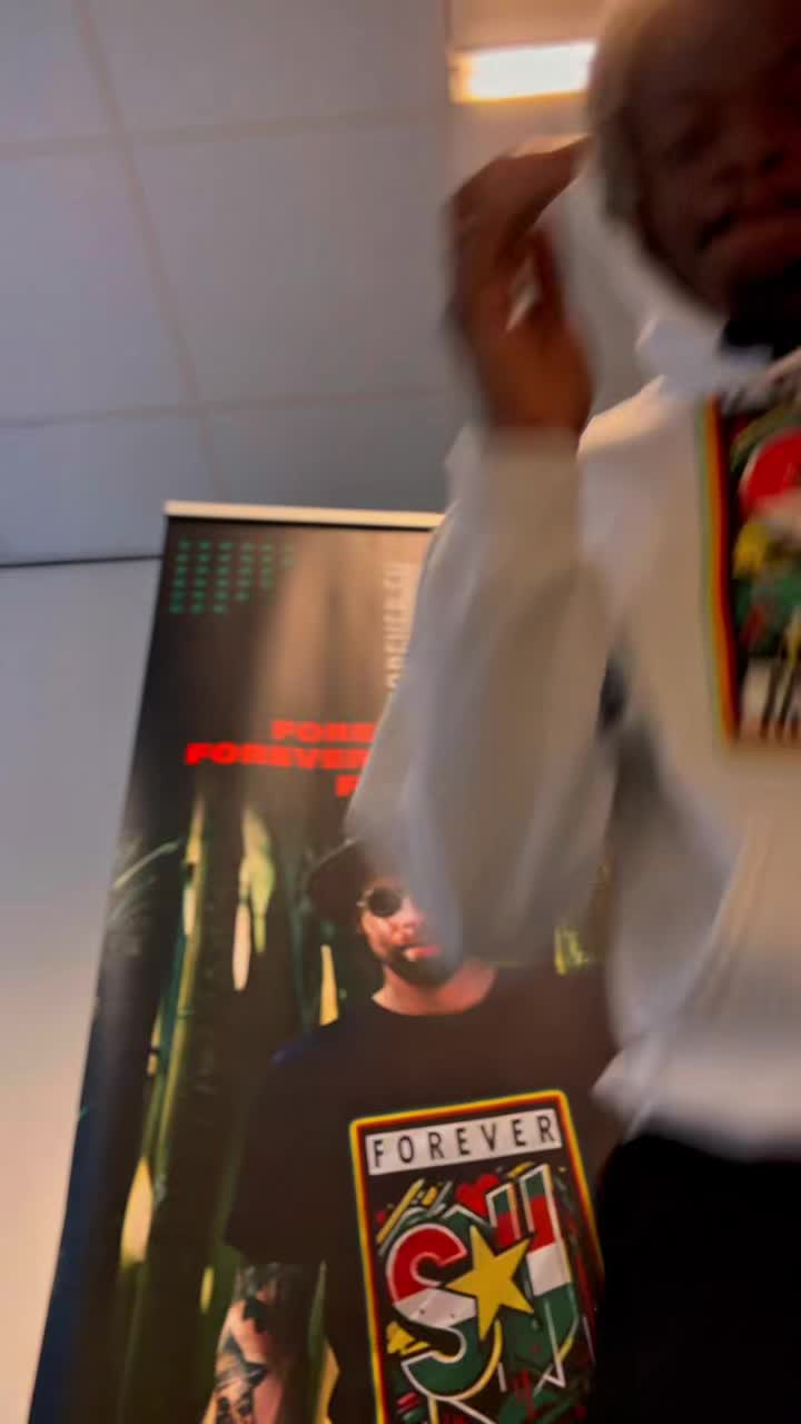 Als je deze nog wilt… dit is je moment.
Nieuwe collectie is onderweg en wat weg is, komt misschien niet terug. ✨
#ForeverSu