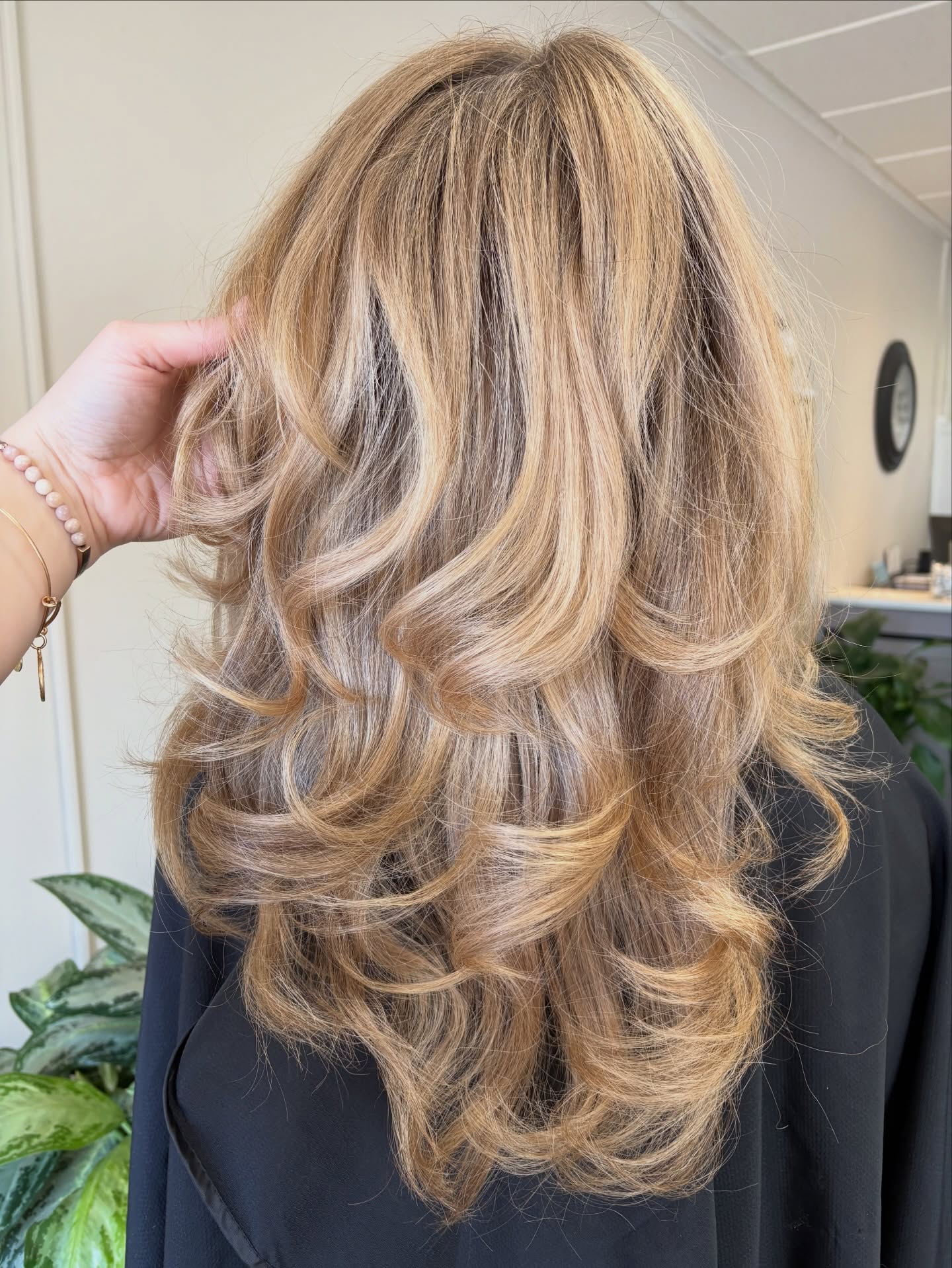 The blowout and color of your dreams 👌🏼
By Heather