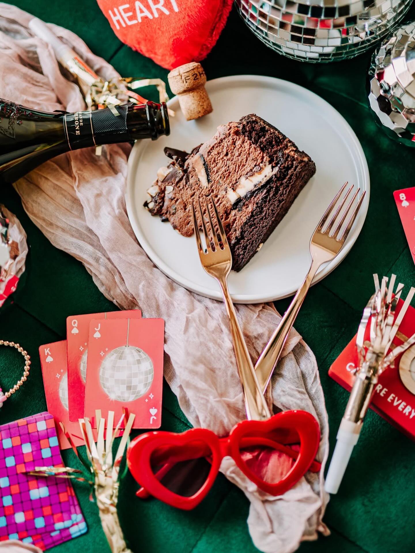 We had some Galentines Day content come through the membership gallery this month. So much fun creating these images.
#socialmediamanagement #galentinesday #marketing