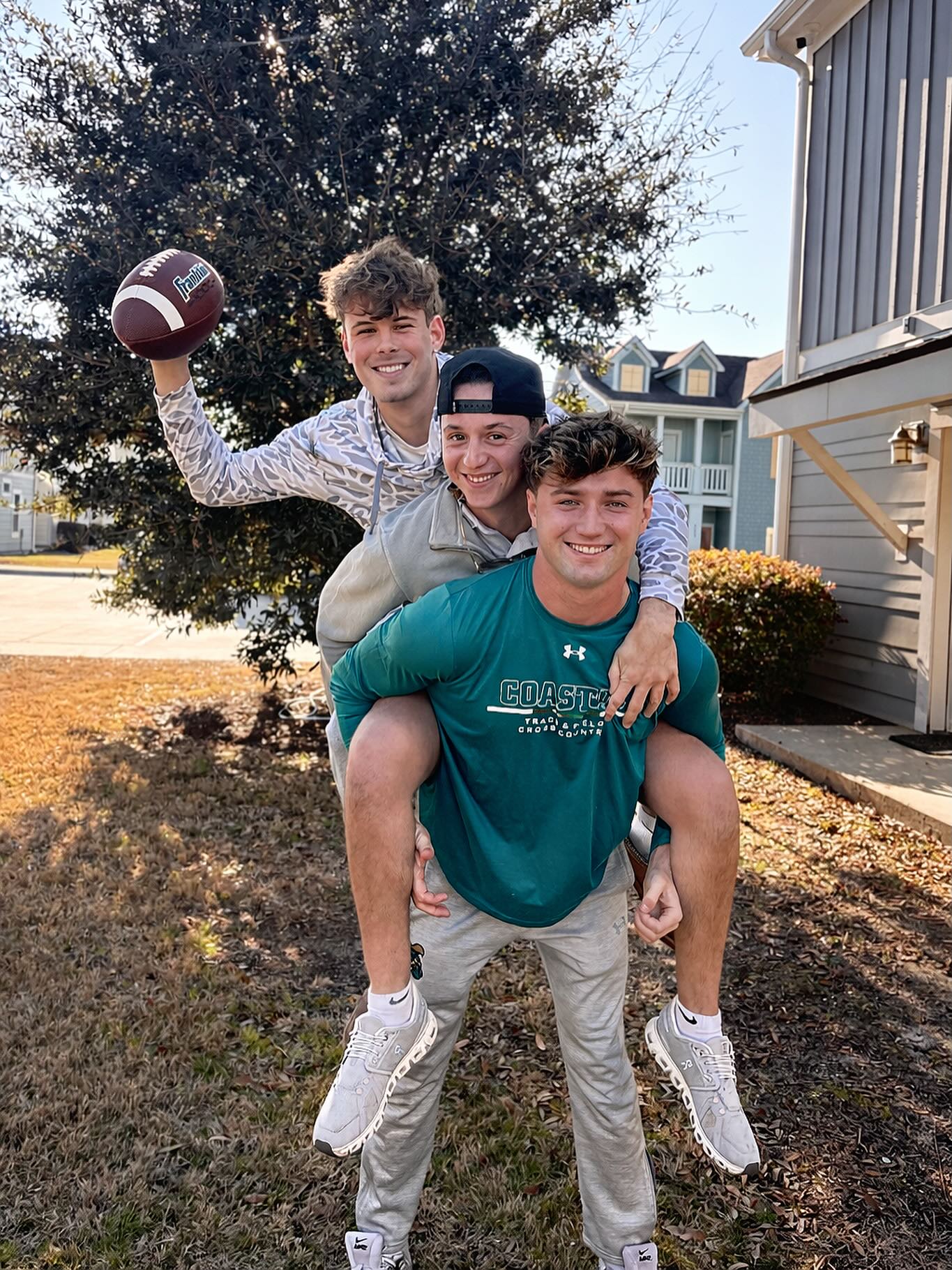 The big weekend is upon us! 🏈🔥
Who are you rocking with, the Patriots or the Seahawks?
Make sure to stop by the clubhouse and cast your vote before the big game. One lucky winner will be chosen and will score a jersey of the player and team you like!
#CollegeTownCommunities #LiveWithin