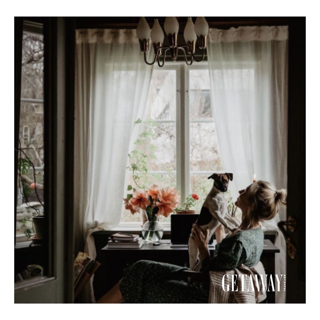 As we prepare for the chilly days ahead, there’s so much to experience in regional Victoria.
The Getaway Traveller has partnered with five amazing winter getaway retreats to offer you tranquility and luxury at affordable prices, especially given today’s increasing living costs.
Take advantage of our Winter Getaway Promotion and enjoy discounted stays at charming destinations throughout regional Victoria, including @acreofroses @butcher_baker_1888 @dunmore_farm @forresthaus_retreat @longmeadowestate, and more.
This special offer is valid until July 1, 2024. Visit our website or refer to the details in our bio.
Promo Code: GTWinterGetaway
Don’t miss out on this limited offer! Ends 1 July 2024
#winter #wintergiveaway #getaway #weekendgetaway #thegetawaytraveller #discountcode #discount #regionalvictoria #jackrussell #jackrussellsofinstagram