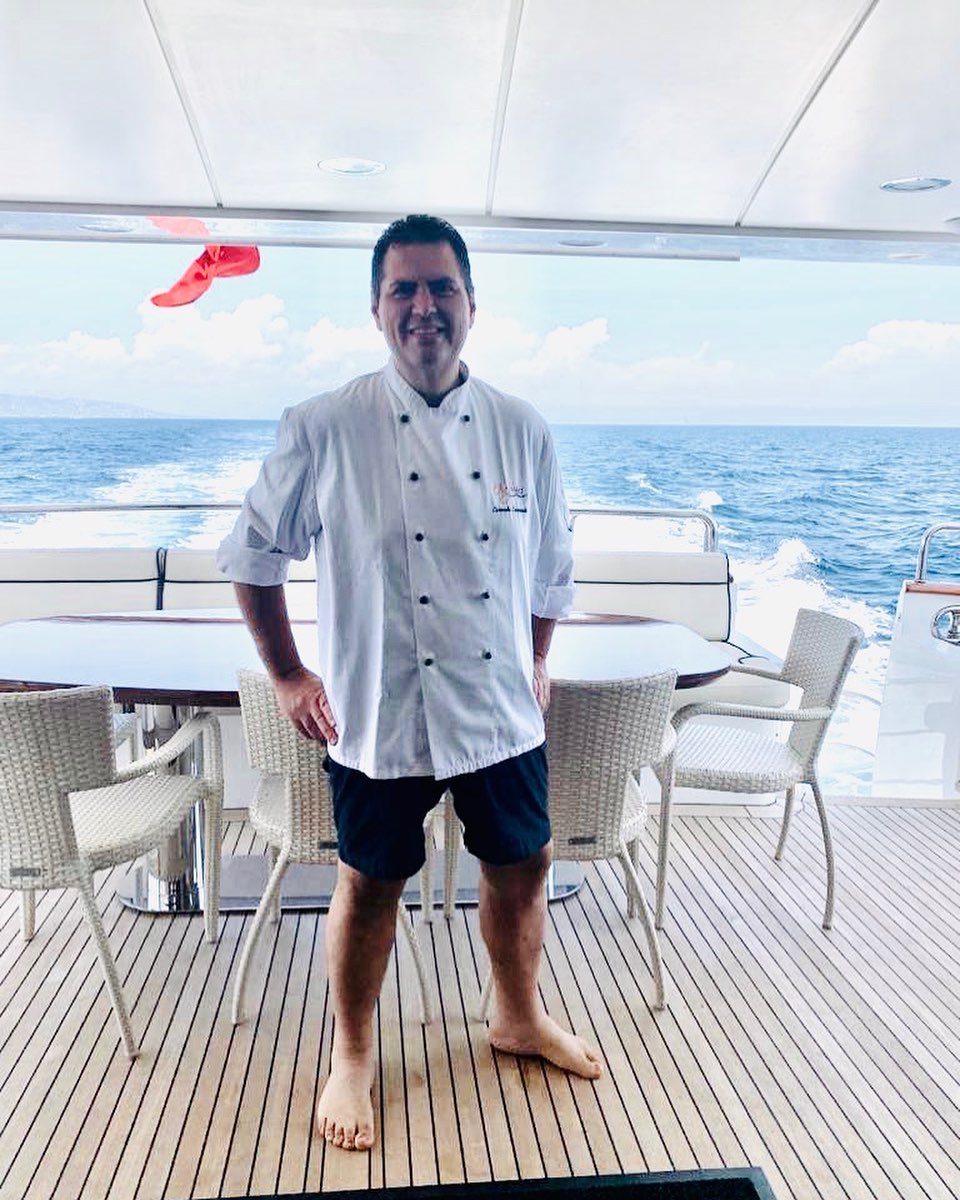 #privatechef #anywhereintheworld #bespoke #yacht #mediterraneanfood #billionaire #millionaire #lifestyle #classic #finedining @carmelo_carnevale @franca_bongiorno_roberts_ #themediterraneanway #cheflife #chefmed2019