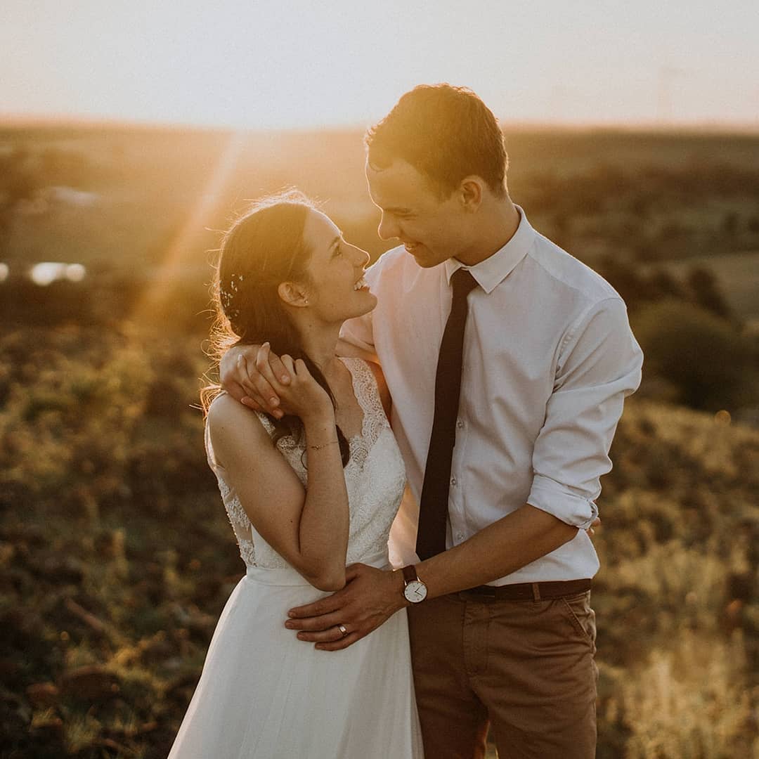 Melanie and Brendan, and their golden hour 🌘
Shot by @joshjay.co
.
.
.
.
.
.
.
.
#sunset #wedding #weddinginspiration #weddingphotography #weddingday #southerntablelands #RightNowInGoulburn #bride #groom #love