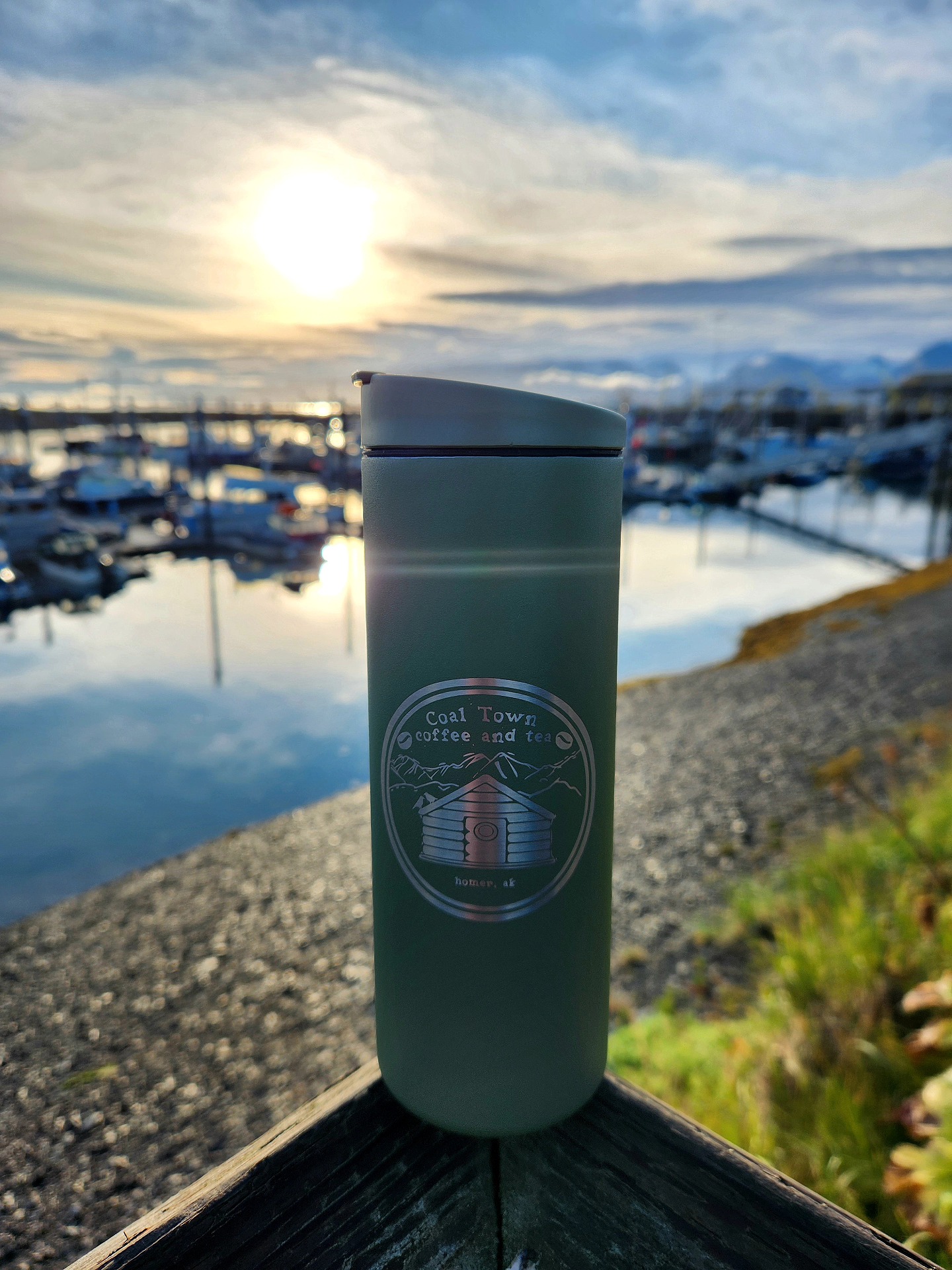 THEY'RE FINALLY HERE!
Long awaited Coal Town thermoses have finally arrived!