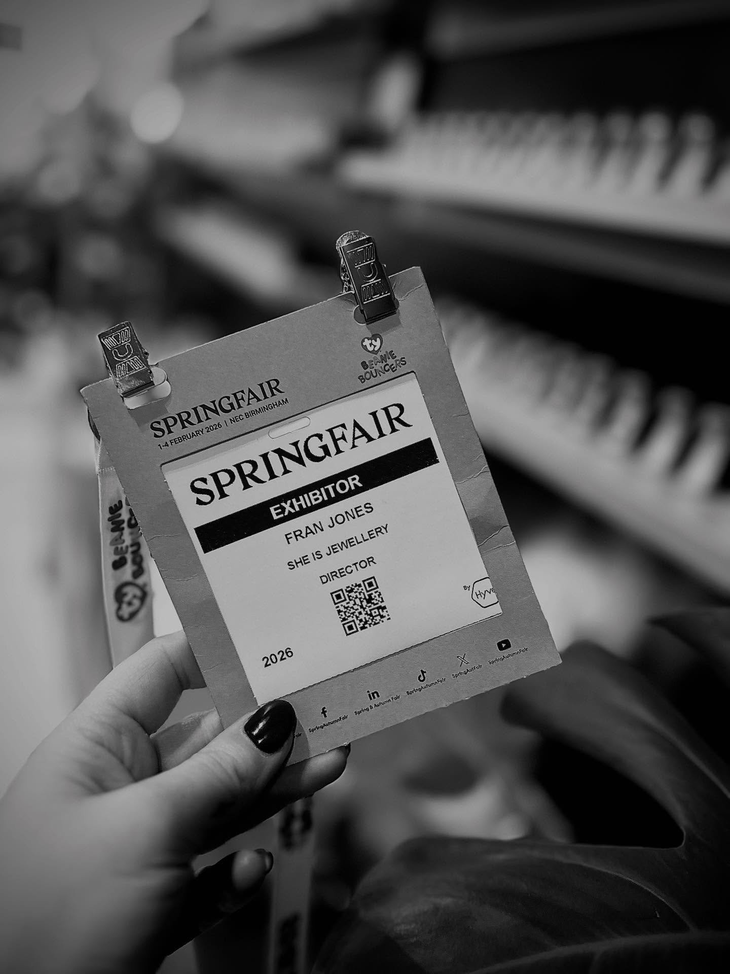 And that’s a wrap for the @springautumnfair
My body is broken, my heart is full of gratitude and my brain is racing at the thought of all of the amazing new stockists and contacts made
Time for a JD and a rest before the real work begins 🥃
Thank you to everyone who took the time to send messages or visit the stand, the response has been overwhelming ❤️
#springfair
#tradeshow
#smallbusinessgrowing
#newstockist
#jewellerybrand