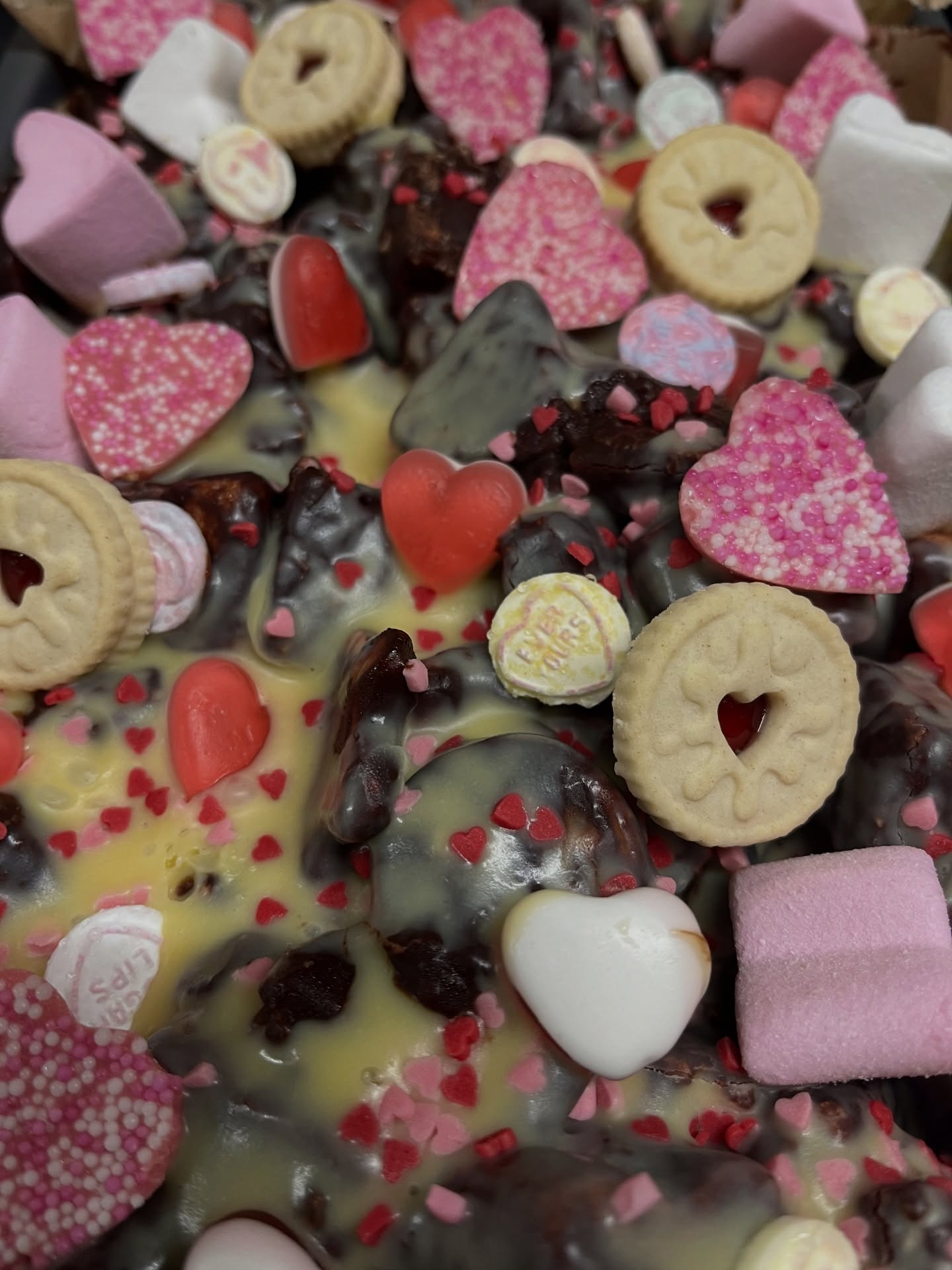 Valentine’s Cake Counter is Loaded 🍰
Love is definitely in the air (and on the counter 😍💗) and we’ve gone all out with the cakes, bakes, and fresh cream delights today 💕 Everything is homemade, baked from scratch, and made with LOVE ❤️
🍰 On the cake counter:
💗 Jammy Dodger blondies
🍒 Cherry & almond cake
🎉 Pink sprinkle cake
💞 Pink sponge Love Cake
❤️ Love heart rocky road
🍬 Party Ring rocky road
🍫 Chocolate sponge Chocoholic cake
✨ A little heads-up for parents & families ✨
We stay open until 8pm on Fridays so parents who miss out earlier in the day can still pop in and grab some cake counter goodies for their children 🍰💖 And we’re now open all weekend – Saturday AND Sunday – giving families even more chances to come and enjoy our cakes and bakes. Everything is homemade in-house and competitively priced — you won’t find proper homemade cake locally for £3.50/£4.00 a slice 👀👏
Perfect for Valentine’s 💘, Galentine’s 💃, or a well-deserved treat just for YOU 😘
Pop in and grab your favourite before it’s gone 👀🍰💕
💛 A small ask from us 💛
If you love what we do, please help us spread the word ❤️ Liking, sharing, tagging friends, and good old-fashioned word of mouth really do make a huge difference to small community cafés like ours. We want to stick around for as long as possible and keep doing what we do for the local community — and we truly couldn’t do that without your support 🫶
#ValentinesDay #ValentinesTreats #BossaNovaCafe #SouthEaling #BrentfordFriends LoveIsInTheAir FreshCreamCakes CakeCounter HomemadeBakes BakedFromScratch SupportLocal IndependentCafe LocalCafe WestLondonEats SweetTreats DessertLovers ValentinesDesserts