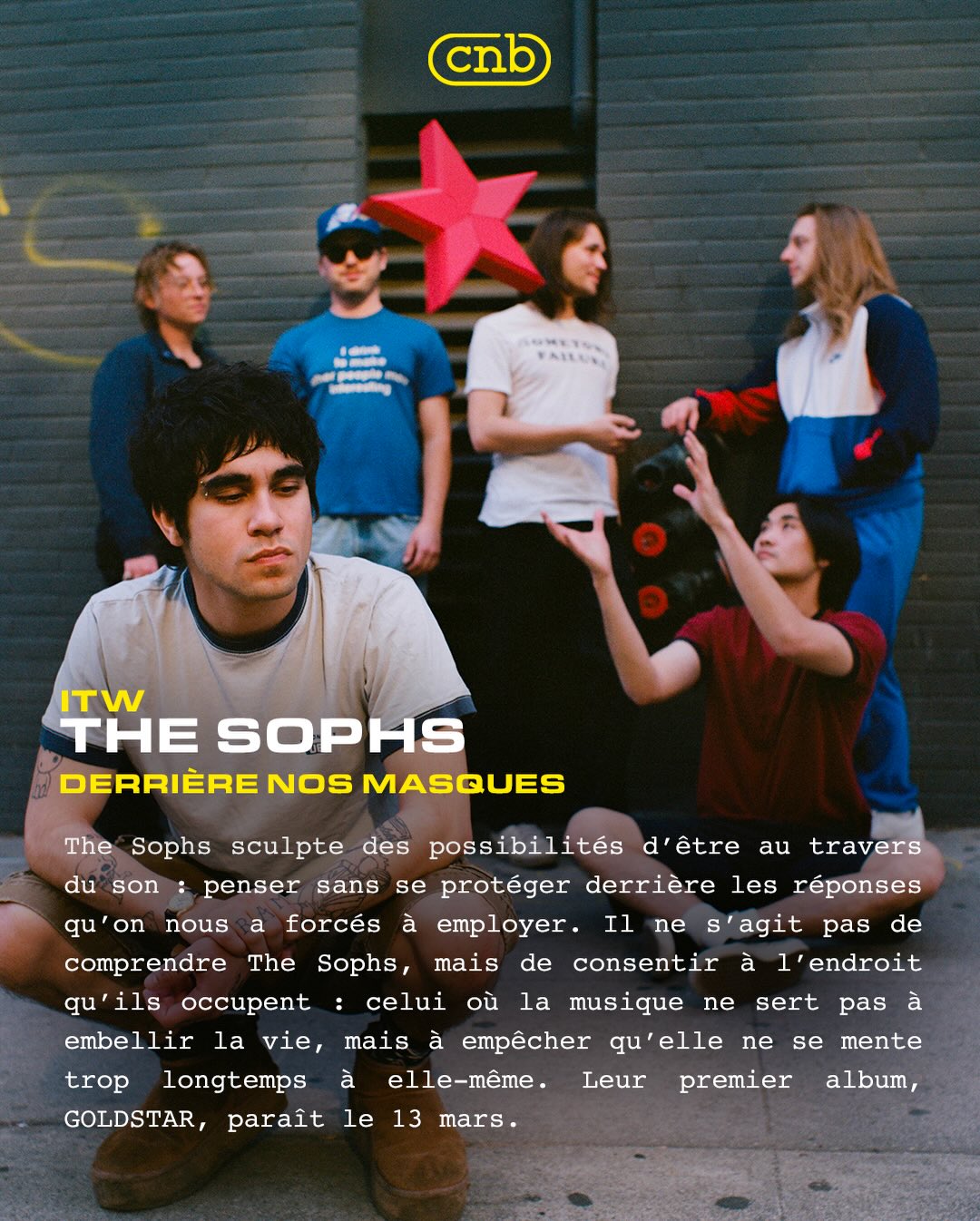 ✨ RENCONTRE AVEC THE SOPHS : DERRIÈRE NOS MASQUES
Rencontrés dans l’intimité des locaux de @beggarsfrance , Ethan Ramon et Sam Yuh incarnent une rare forme de lucidité tranquille. Avec @sophsesque , la musique n’est pas un refuge mais un lieu d’exposition : pensées intrusives, contradictions morales et désirs inavouables y sont assumés, jamais maquillés.
Repérés par le légendaire label @roughtrade dès leurs premières démos, ils composent comme on pratique le pop art : mélanger, répéter, transformer jusqu’à fissurer le sens premier pour révéler le second caché derrière nos masques. GOLDSTAR, leur premier album prévu pour le 13 mars, interroge frontalement la validation, la bonté performative et l’obsession d’être perçu comme quelqu’un de bien.
🎶 Une musique imprévisible, explosive, profondément humaine. Un grand groupe en devenir.
📝 The Sophs : Derrière nos masques à lire sur cultureisthenewblack.com (lien en bio) !
✍️ @lafonthug
📸 @ericwdanielss @lafonthug last slide
#thesophs #ethanramon #samyuh #GOLDSTAR #roughtrade