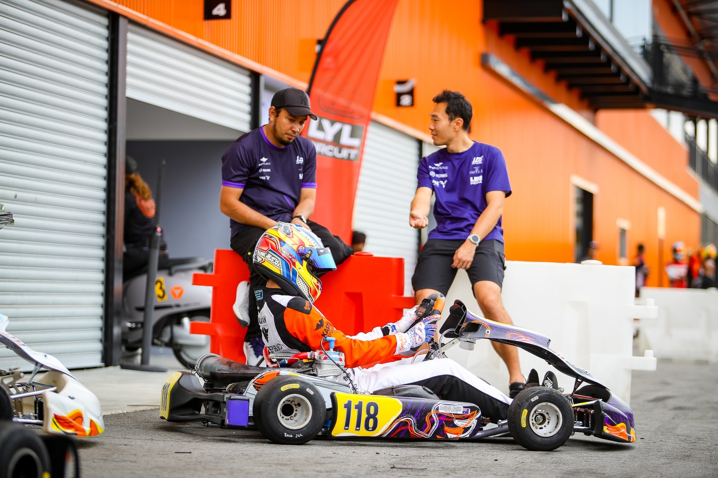 Tough race. But at least we are back racing this weekend💪
#lorracing #kartrepublic