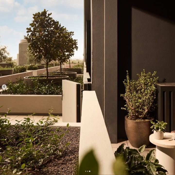 Our Capri Medium Grey air conditioner screen perfectly blending in to the stunningly beautiful R.IConic Building in South Melbourne
#airconditionercover #airconcover #hideaircon #southmelbourne