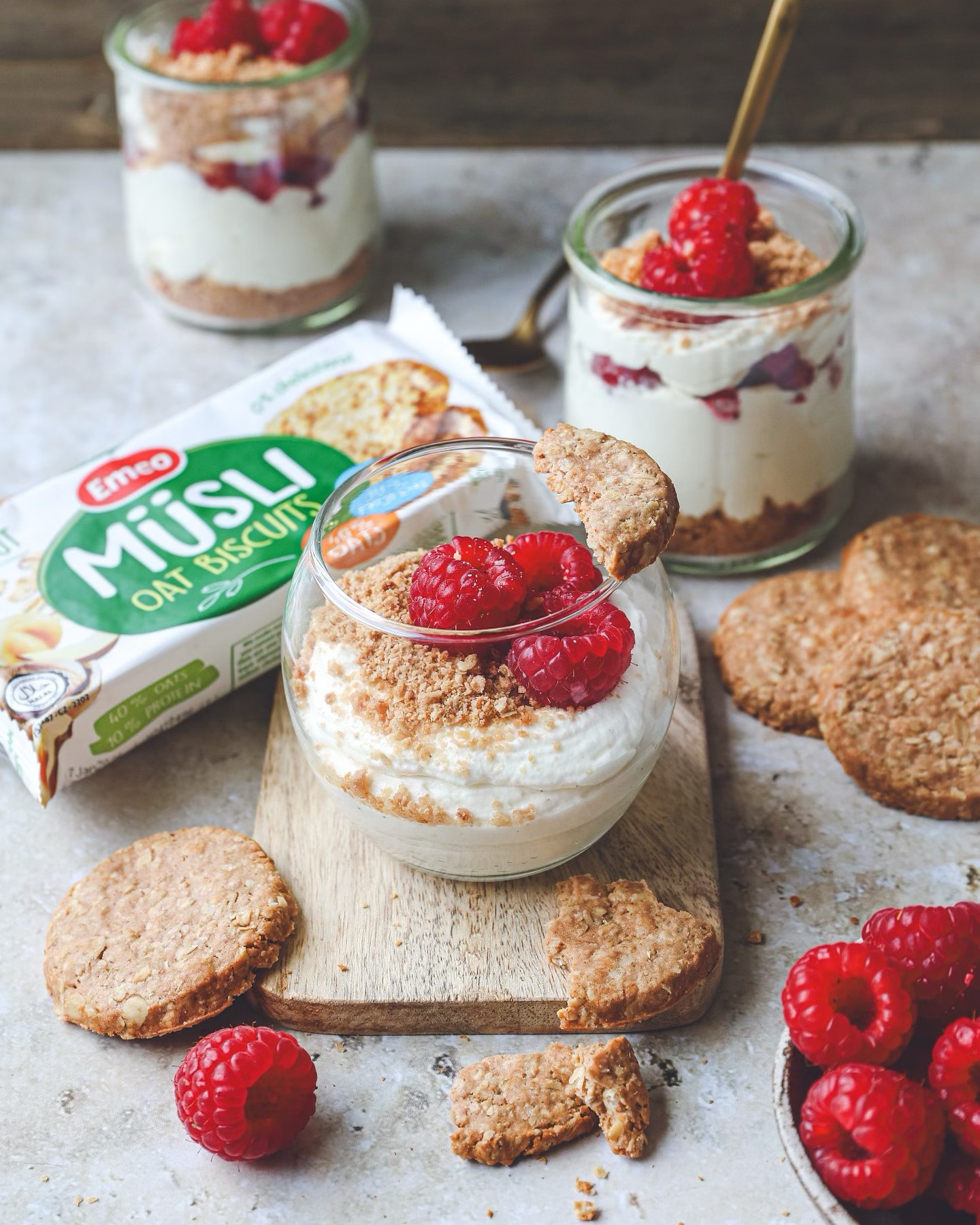 Prepare a delicious raspberry cheesecake that will amaze your loved ones. This dessert is perfect for any summer occasion and is easier to make than you think! 🌞
Ingredients:
200 ml of whipping cream
2 spoons of sugar
200g of mascarpone
1 package of Emco Biscuits - any flavour you prefer:)
raspberries
Procedure:
Whip the cream together with the sugar. Stir in the mascarpone and prepare the glasses.
Layer crushed cookies, cream and raspberries. Let the cheesecake rest for at least an hour in the fridge.
Bon apetit!🤌🏼
#emco#emcoglobal#summer#july#musli#biscuits#muslibiscuits#dessert#cheesecake#raspberries#evenhealthythingscanbedelucious