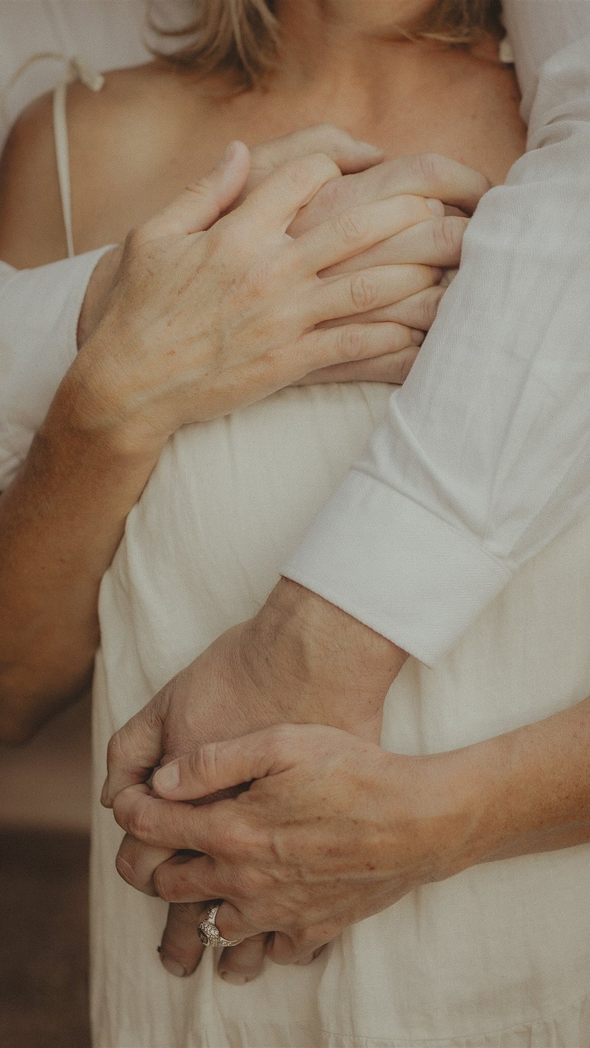 One more post about Valentine’s Day photoshoots to make sure everyone knows about it! Have a rustic romance at @prospectorranch right here in Thousand Oaks. Shoots are about 30 min and happening 1:00-4:30 on V-Day. Sign up via the link in my bio or just dm me!
#thousandoaksphotographer #losangelesphotographer #valentinesdayphotoshoot #love
Photos of the amazing Cricket and Sven from @havilahranch 💕💗💕💗