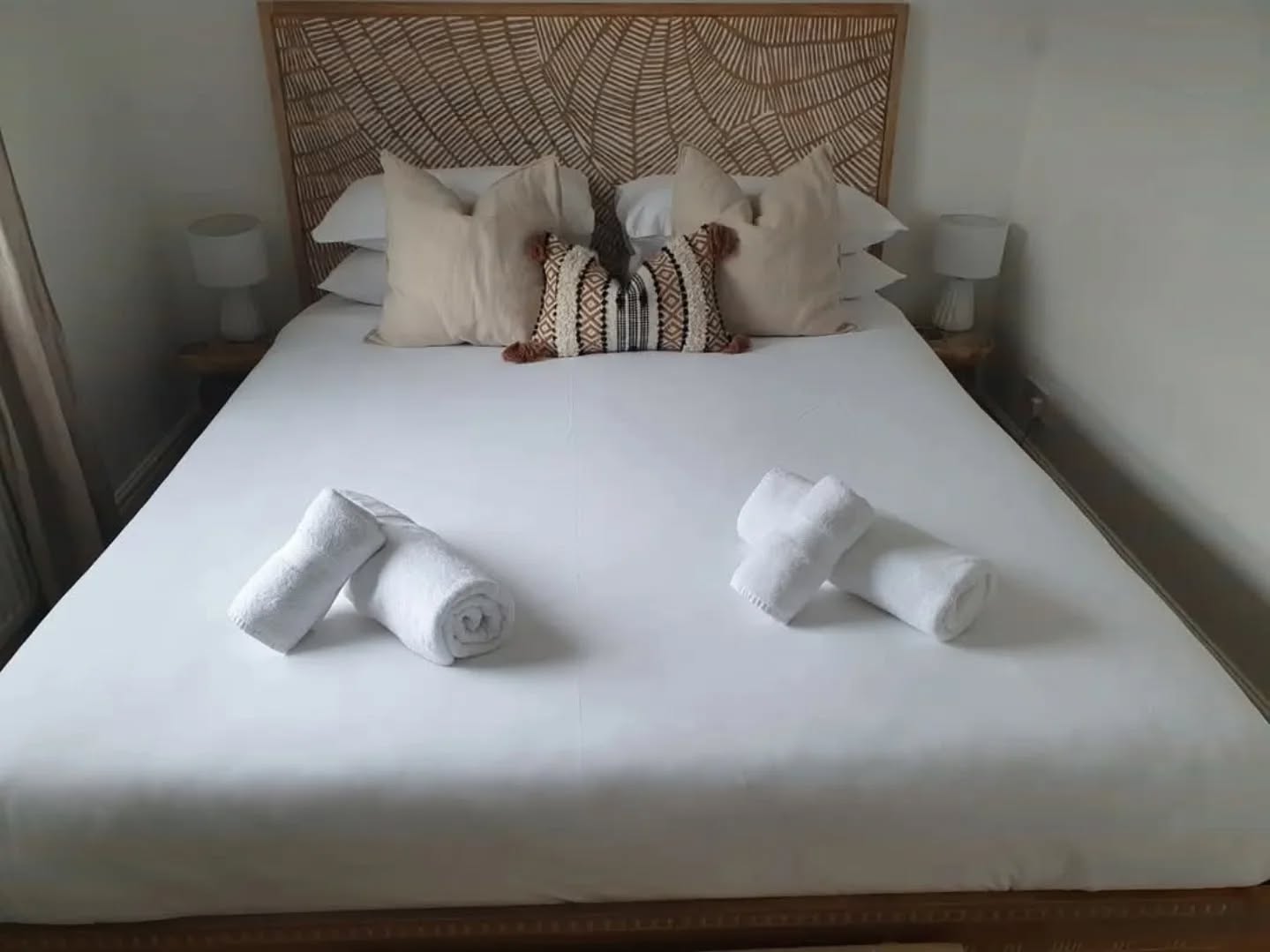 ✨ Keep Your Holiday Home Sparkling! ✨
Whether it’s a cozy weekend getaway or a luxury seaside retreat, a clean and welcoming space makes all the difference. 🏡💖
At Maid in Rye, we specialize in:
✅ Deep cleaning between guests
✅ Linen & towel refresh
✅ Stocking essentials
✅ Creating a 5-star guest experience
Let us handle the details so your property shines, and your guests rave about their stay. ⭐⭐⭐⭐⭐
📞 Contact us today for a custom quote!
📍 Serving Rye, Camber and Battle .
#HolidayHomeCleaning #HousekeepingExperts #GuestReady #AirbnbHost #SpotlessService #MaidInRye