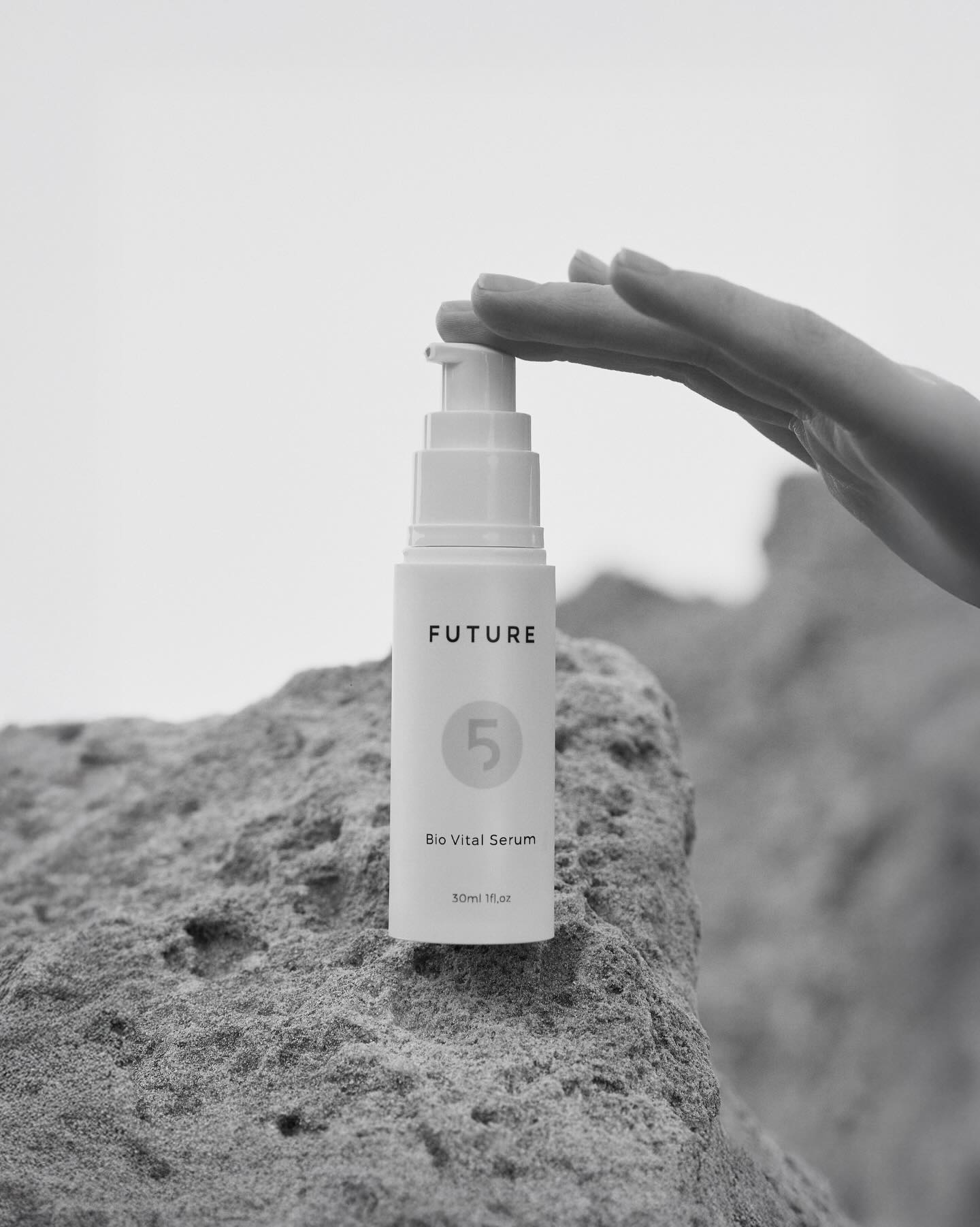 The arrival of winter whispers a promise of renewal.
Bio Vital Serum calms the redness and irritation brought on by seasonal transitions, offering
protection and replenishment drawn straight from nature’s embrace.
Restore your skin’s quiet strength and hydrate deeply with every drop, and let this serum guide you through winter’s journey.
#future5elements #BioVitalSerum #winterskincare #naturalskinremedy #skinrenewal