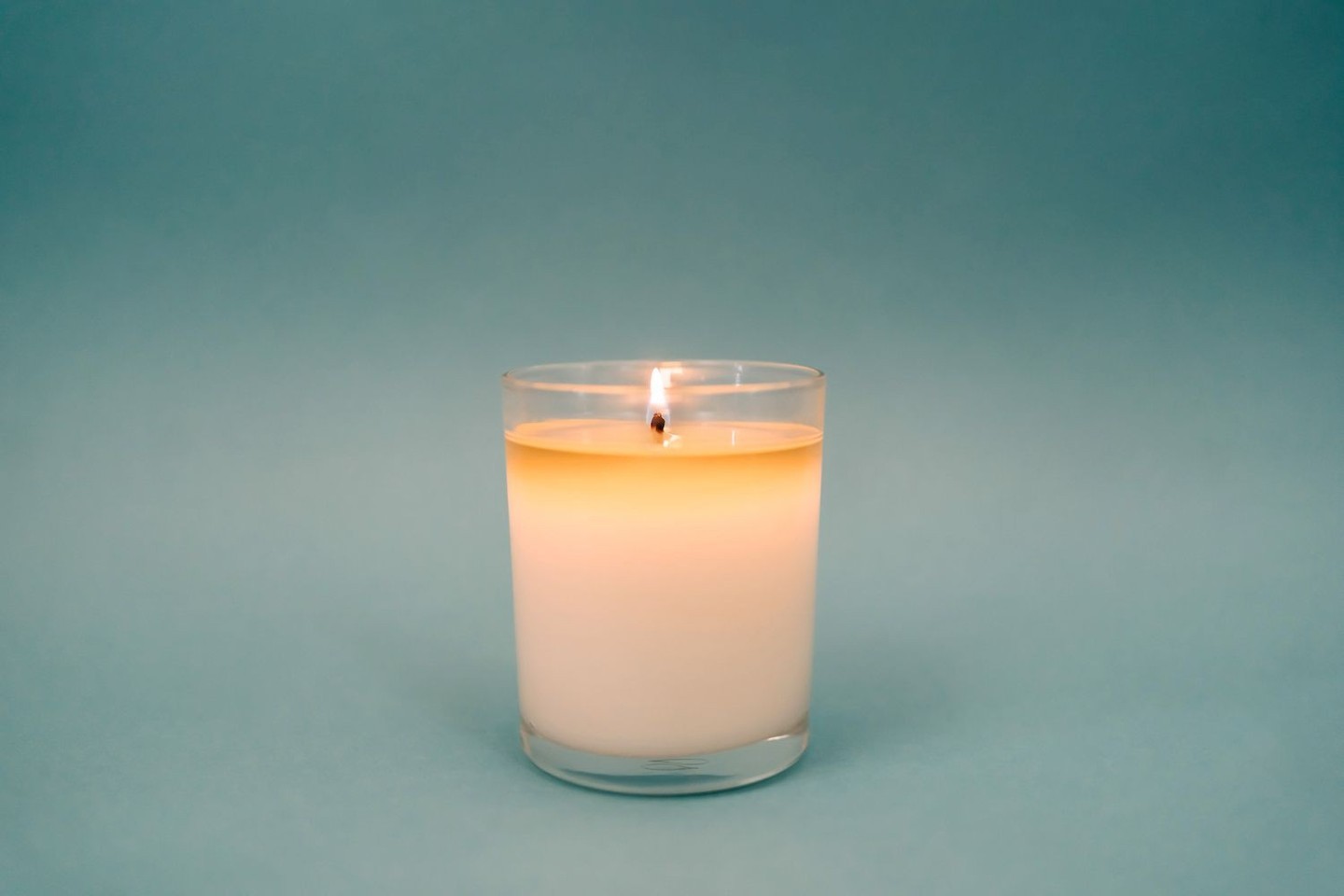 Soy wax candles, because who needs drama when you can have a sweet-smelling oasis instead? Treat your senses to our latest candle, perfect for holiday gifting and creating a serene atmosphere in your space. Clean, soy wax candles for the win!
#SoyWaxCandles #HolidayVibes #CleanLiving #HolidayGifting #SoyCandles #CleanLiving #soapandhonour #NewScent #CleanCandles #TreatYourself