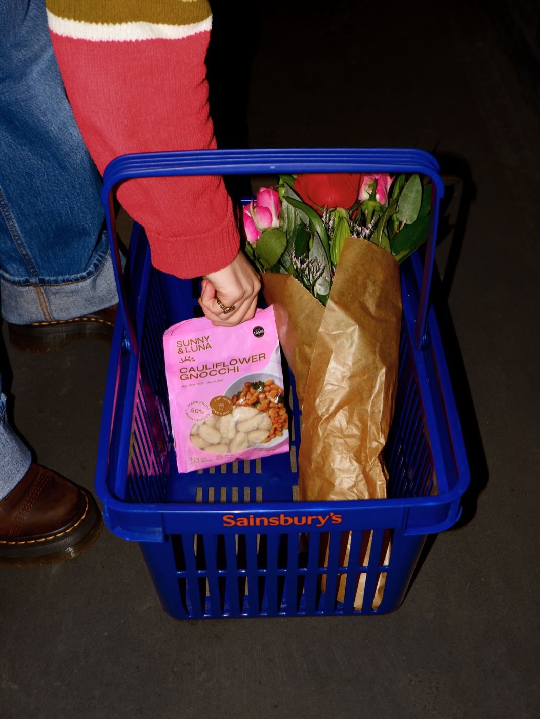 This Valentine’s Day, we’re swapping chocolates for something a little more comforting.
A bunch of flowers, a cosy night in, and our Cauliflower Gnocchi on the table. It’s time to fall in love with food that loves you back
Find us in your nearest big Sainsbury’s, or on @ocadouk this Valentine’s Day🌹