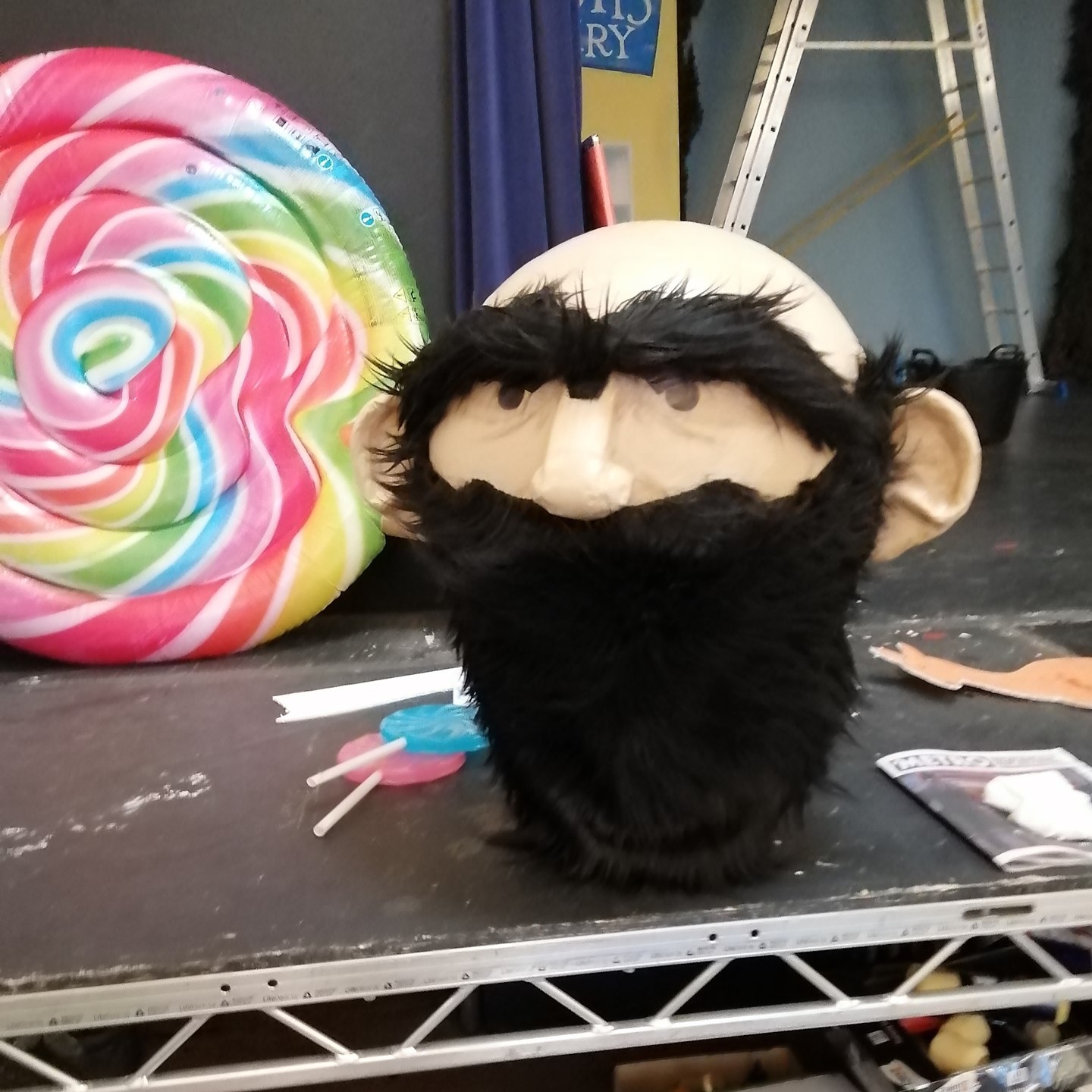 It's nearly Christmas! DONT LOOSE YOUR HEAD!â
â
Here's our giant looking a little discombobulatedâ
â
#puppetry #puppets #creatingpuppets #puppeteer #backstage #designer #theatrical #theatricalpuppets #communitytheatre #pantoly #essex #pantoforever #upstage #upstaged #upstagetheatre