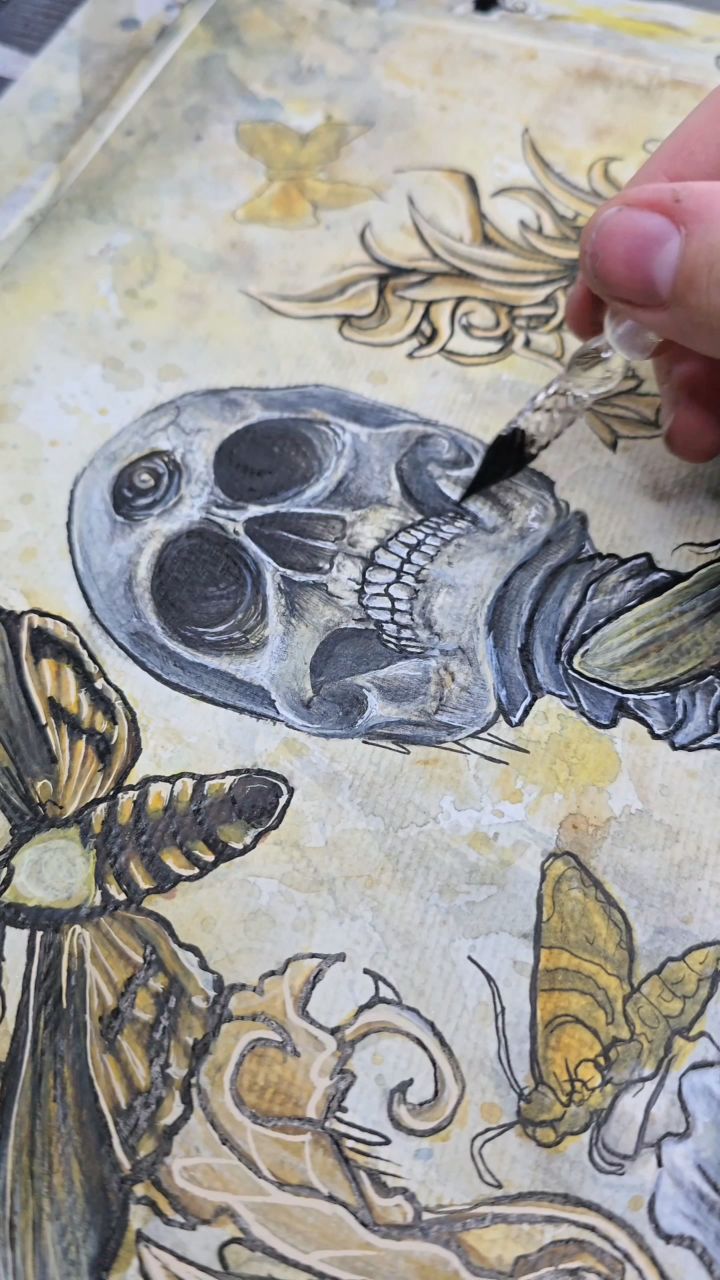 Drucke und das Original sind noch mit uns im Raum. Schreibt mir gern bei Interesse oder geht direkt stöbern.😌🫶🏻
#darkart #skeletonart #drawings #horrorart #gothicart