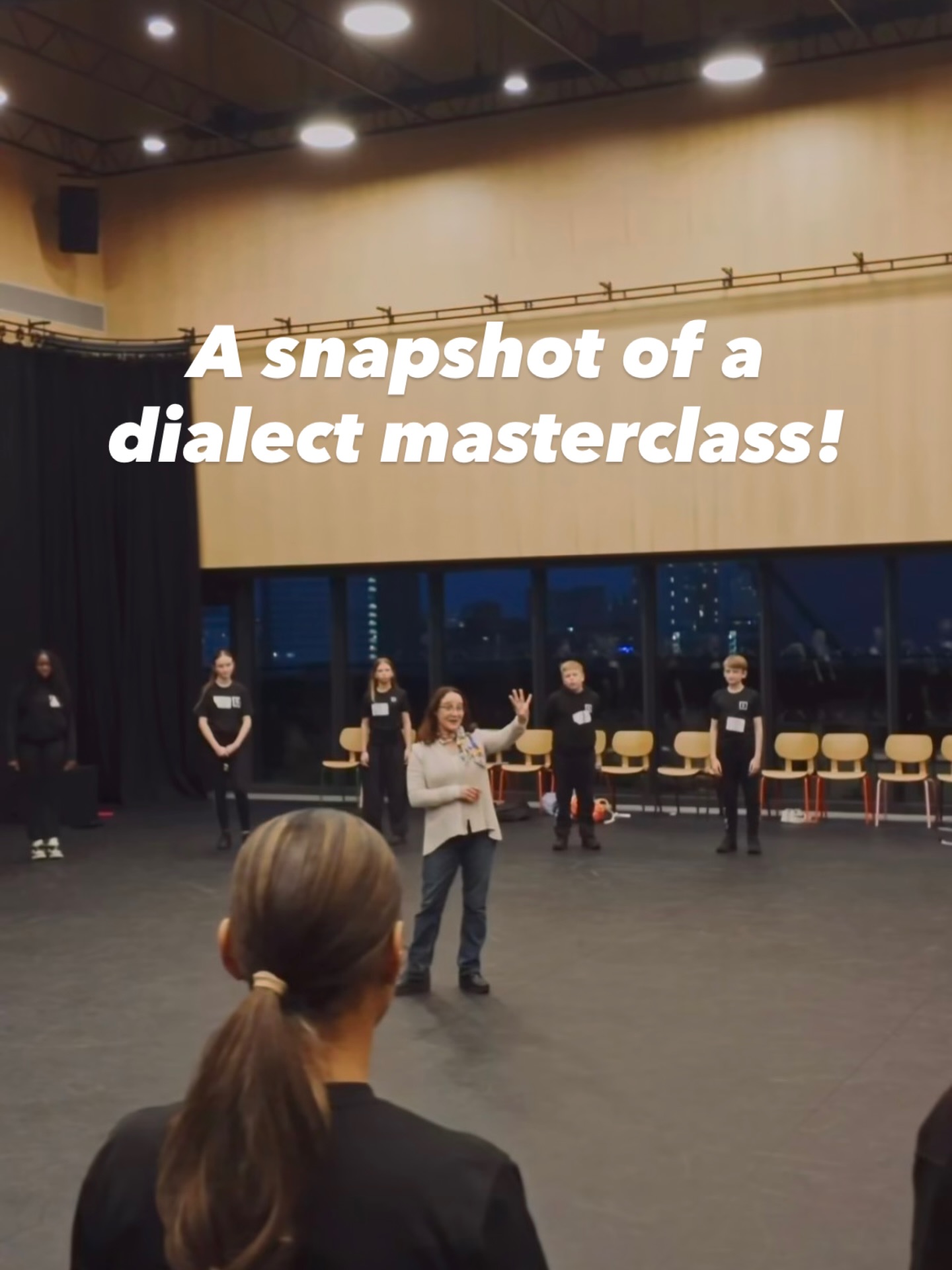It’s rare to get action photos but here’s a little insight to the fun we have @stageboxkids dialect masterclass! #dialectcoach #voicecoaching #actortraining #starsofthefuture