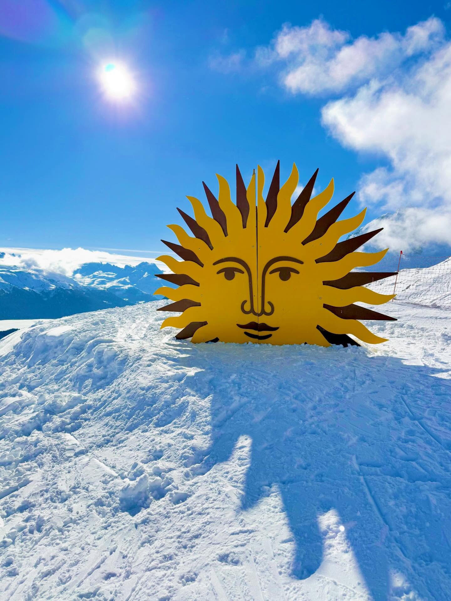 Sun’s out on the mountain #stmoritz #switzerland🇨🇭 #swissalps🇨🇭 #travelbloggers #retireandtravel