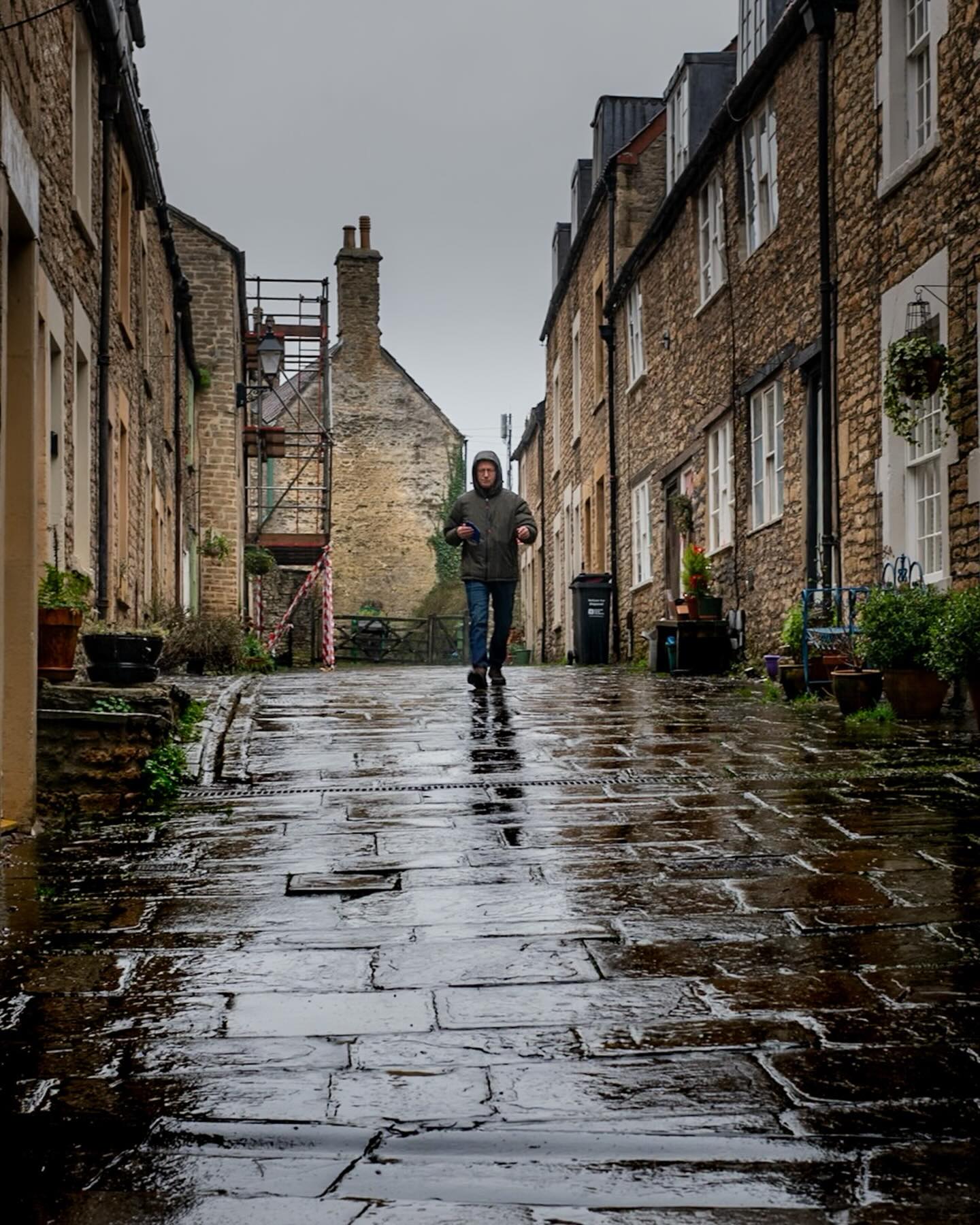 Are you enjoying the rain? Maybe we should make the most of it; you know, before people start talking about record temperatures, hosepipe bans and how to deal with heatstroke? #frome #fromesomerset #rain #england #weather @garfieldaustinphotography