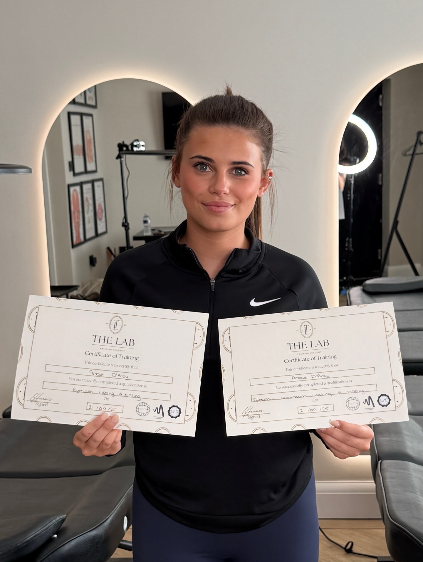 Your clients are already telling you what they want — are you listening? 👂✨
Abbie is already in the beauty industry, and instead of standing still, she chose to level up. She completed our Combined Lash Lifting & Brow Lamination course to expand her treatment menu, respond to client demand, and create more income opportunities within the hours she already works.
Upskilling isn’t about starting over — it’s about working smarter. Adding in-demand treatments means:
✨ Higher spend per client
✨ More booked-out days without longer hours
✨ Stronger client loyalty
✨ Staying competitive in a fast-moving industry
Abbie understood that growth in beauty comes from evolving with your clients, not chasing every trend — and that mindset is exactly what builds long-term success.
If you’re already qualified and wondering how to increase your income without burning yourself out, adding the right treatments could change everything.
👉 DM us “UPSKILL” to expand your menu and your income