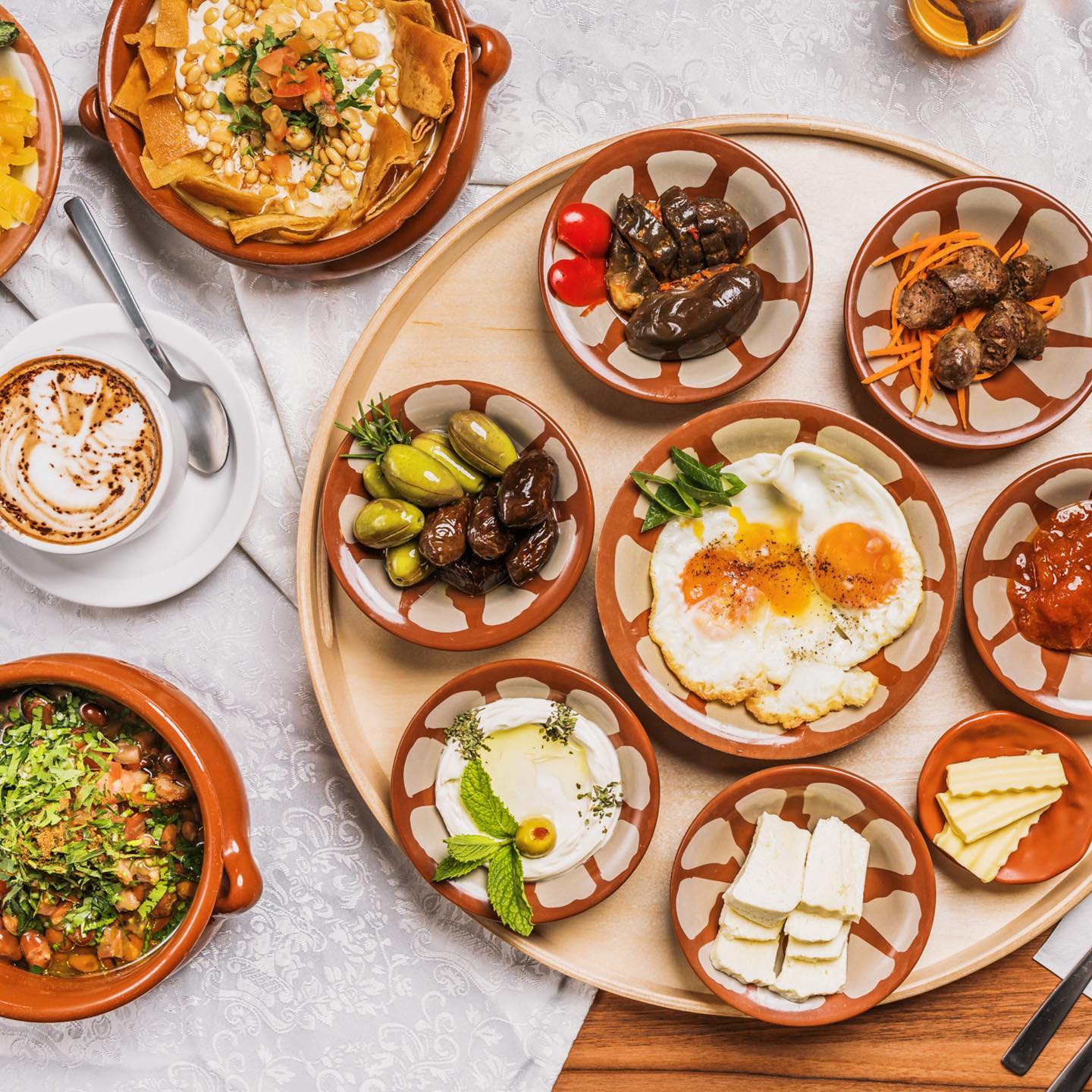 The perfect Syrian breakfast spread 😋 Serving now in our cafe @ 60 Victoria Road Northcote 🥰
.
.
#shamiat #breakfast #brunch #melbourne #northcote #syrianfood #syria #middleeasternfood #medditeraneanfood #ShamiatEats