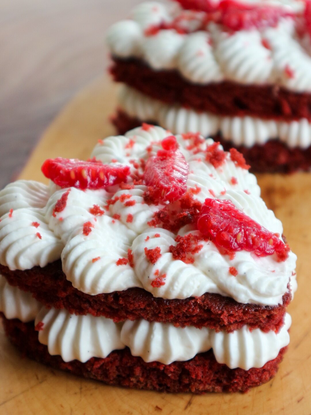 Red Velvet para dois? 💘
Este São Valentim, venha celebrar o amor à mesa com um menu especial e deliciosas sobremesas. Como este irresistível bolo Red Velvet feito à mão pela nossa pastelaria. 😋
Quer conhecer todos os detalhes? Visite o Moinho Blog e veja tudo o que preparámos para o Dia de São Valentim no Moinho Dom Quixote e como fazer a sua reserva.
Link na bio. 😉
___________________
Red Velvet for two?💘
This Valentine’s Day, come celebrate love with a special menu and delicious desserts, including this irresistible Red Velvet cake handmade by our pastry team. 😋
Want to know all the details? Visit Moinho Blog and see everything we’ve prepared for Valentine’s Day at Moinho Dom Quixote and how to make your reservation.
Link in bio. 😉
#moinhodomquixote #sãovalentim #moinholovers