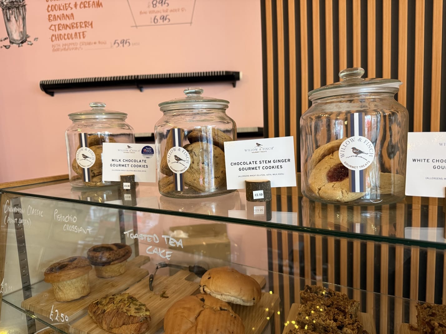Spotted on the counter at the gorgeous @frothandgrind in Exmouth… and we have to say, our cookies look very at home there.
A big thank you to their team for choosing local, small-batch and palm-oil-free - supporting independent producers really does make a difference. If you’re nearby, pop in for excellent coffee and something delicious.
If you run a café, coffee shop, deli or farm shop and fancy doing the same, head to www.willow-finch.co.uk/trade to find out more…