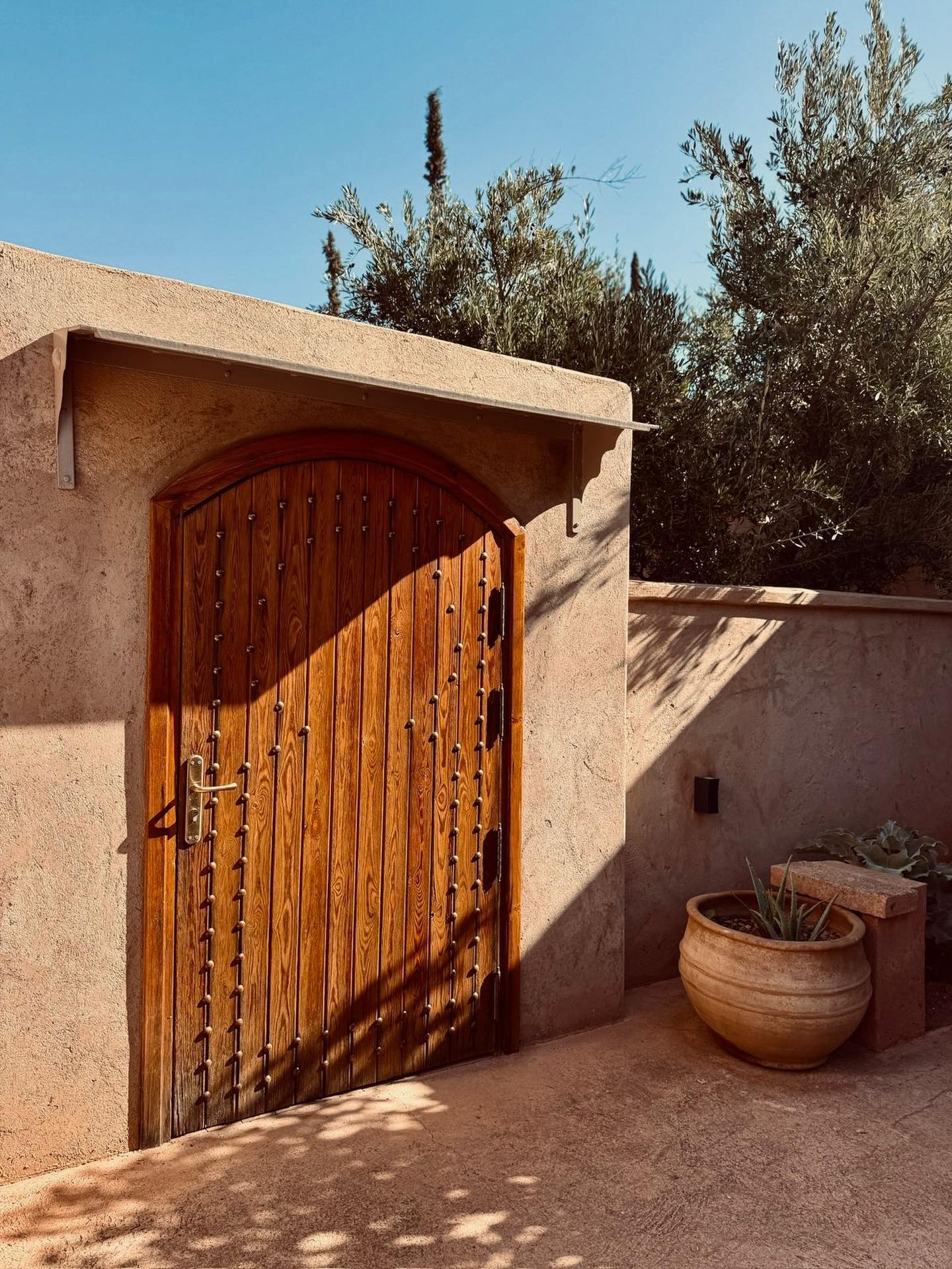 Une architecture marocaine traditionnelle ✨
Authentique, chaleureuse, intemporelle.
#architecturemaroc #marrakesh #architecturetraditionnelle #designmaroc #marrakech