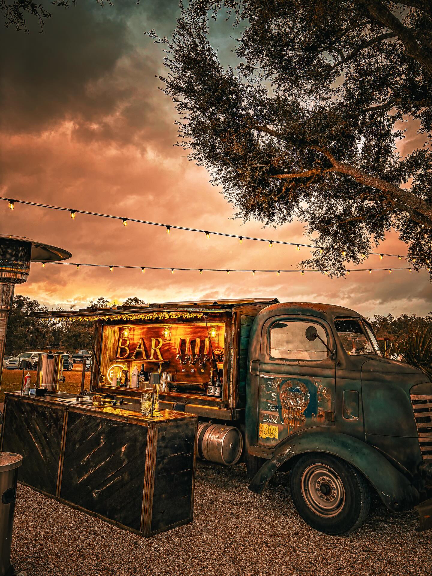 It may be uncommonly cold here in Florida but it’s still a beautiful day to celebrate!! Congratulations to Delaney and Tyler!!!