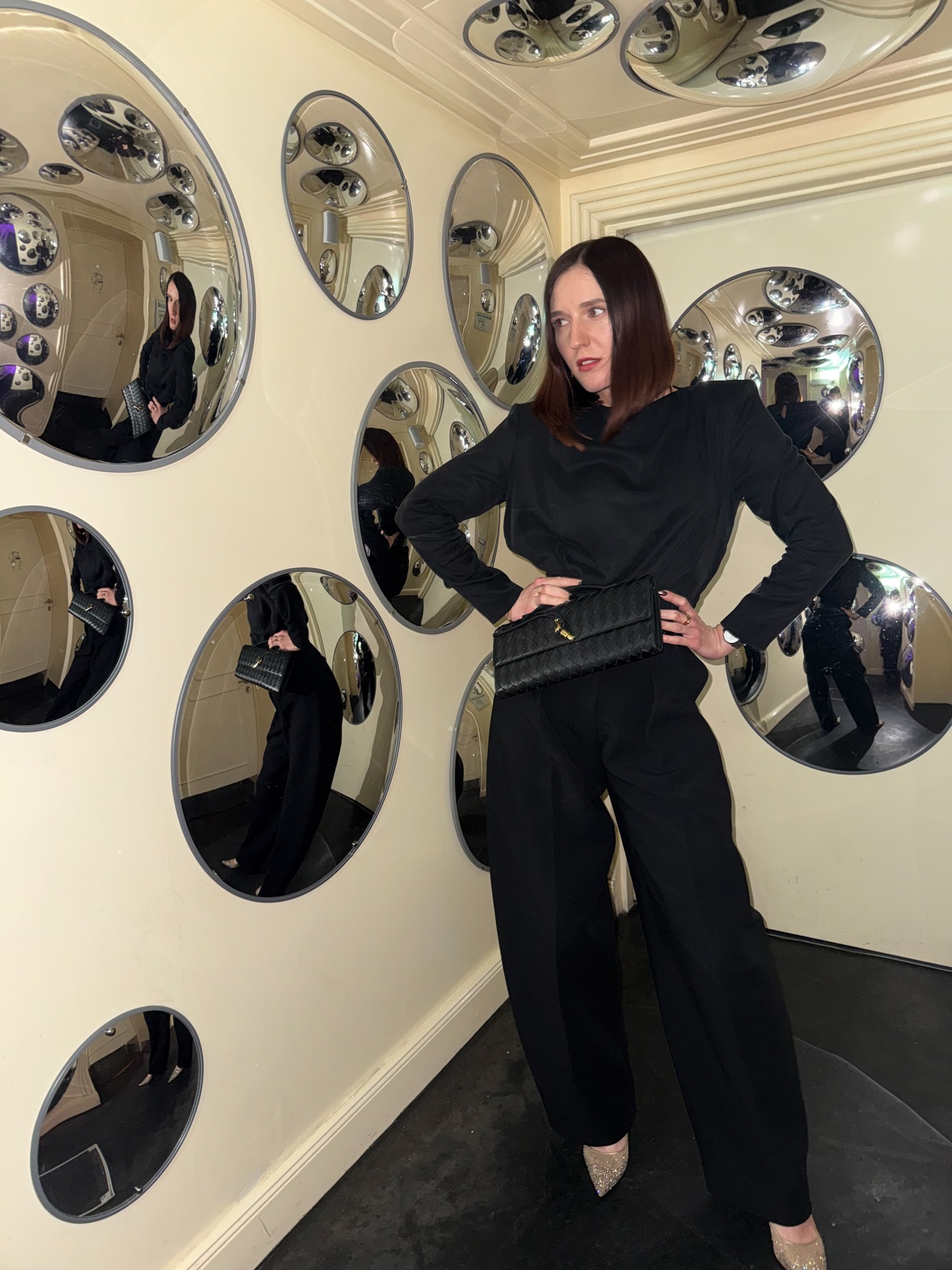 Total power of the sharp line⚡
@dariia.prok in SUBTLE POWER Top
.
.
Shop at www.darann.com