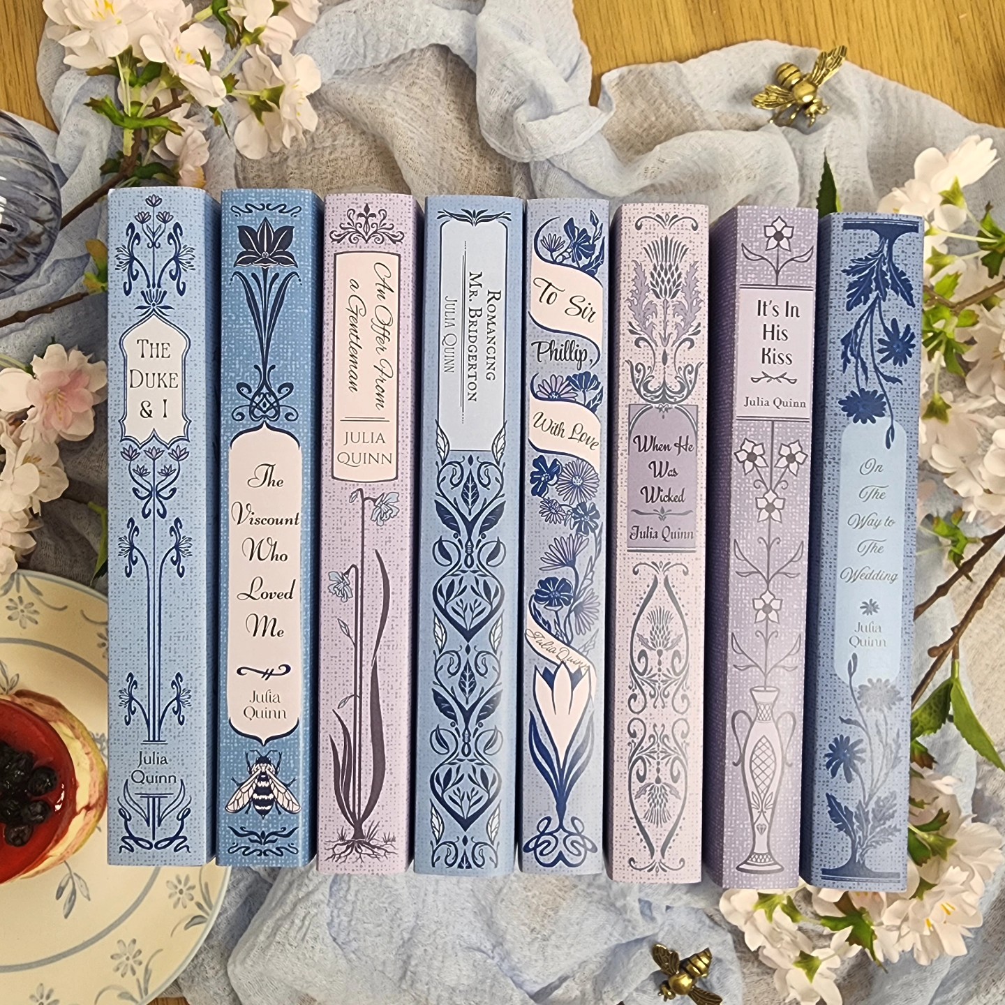 If you've been holding out... now the time! All of our sets are 25% off for Black Friday! Click the link in our bio & make your paperbacks beautiful today!!