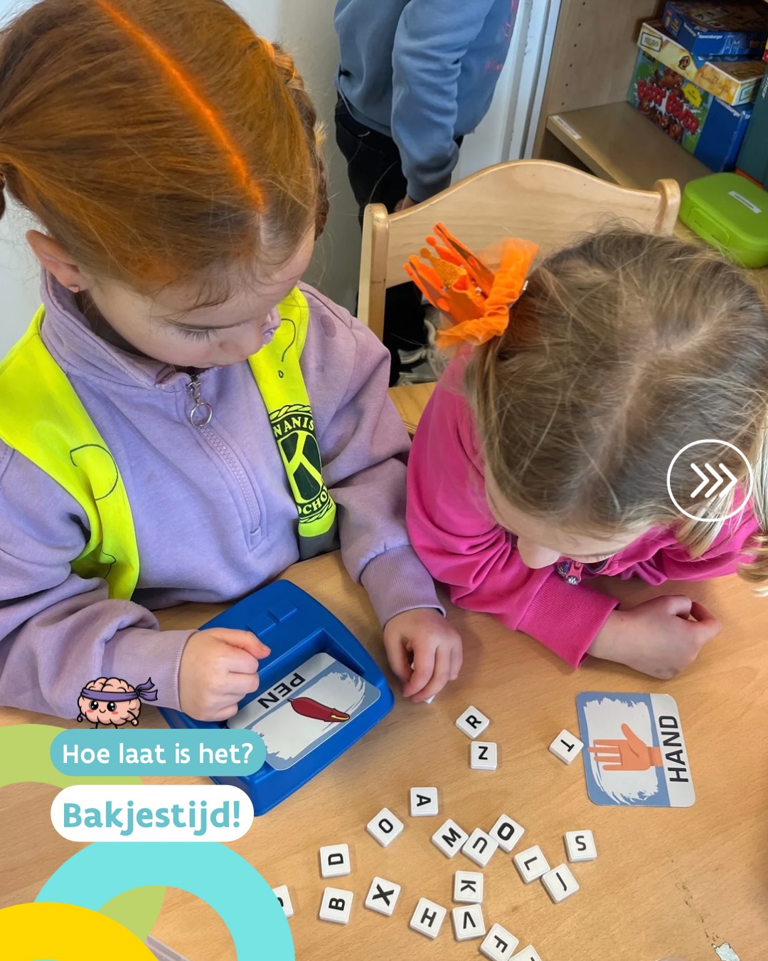 🧩 Bakjestijd in K3: spelend groeien, doelgericht leren!🌱
In K3 werken we met onze bakjestijd. Elk kind kiest een bakje met een gerichte activiteit en gaat hier gedurende een afgesproken tijd zelfstandig mee aan de slag.
Deze speelse opdrachten zijn meer dan alleen leuk: ze helpen onze kleuters om doelen te bereiken, zelfstandig te werken, hun concentratie te vergroten en hun taakspanning op te bouwen. 💪
Zo oefenen ze belangrijke vaardigheden die hen stap voor stap voorbereiden op de overgang naar L1. Spelend leren vandaag, sterker starten morgen! ✨
#BSDeBrug #bakjestijd #goscholengroepxpert #spelendleren #fieroponsgo