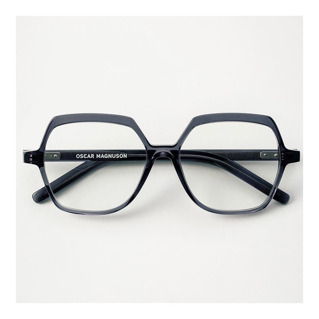 #expressive #balanced #pure Dafür steht @oscarmagnusonspectacles