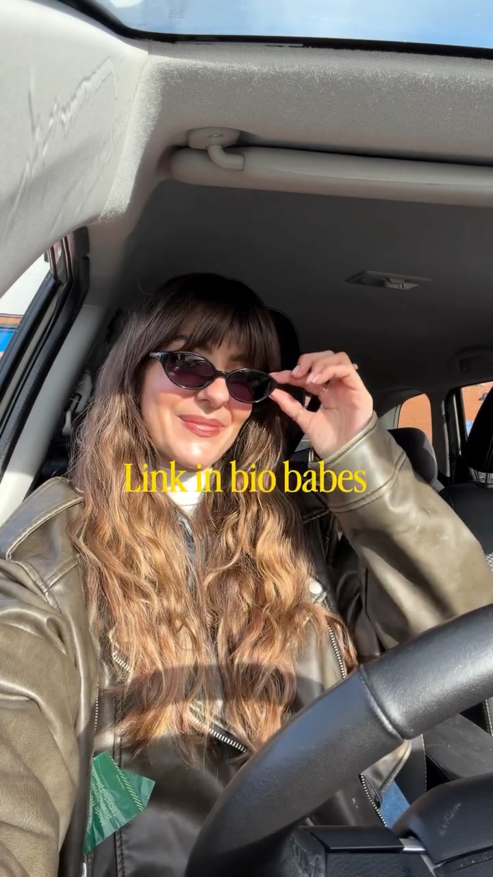 NO GATEKEEPING.
No theories. Just FACTS & what’s actually working on socials right now.
If you’re a small business owner or content creator posting consistently but still not reaching new people, this is for you.
Wednesday’s Stand Out on Socials 2026 Masterclass (with me + Clare) is where we break down:
• Content that converts
• Branding that makes people remember you
• SEO moves that get you discovered
• The creative tweaks most brands are missing
Club member price £35 | Non-members £49
Limited live spaces. Link in bio.
(We’ll even send the recording after the session so you don’t have to be there - just book your ticket!)
If you want more reach, more followers from outside your current audience, and content that actually works, don’t miss this.
Comment CLUB and we’ll send the link 🪩
Lauren
@laurenrestyle
—
Social media growth | small business owner | content creator | entrepreneur | content strategy | branding