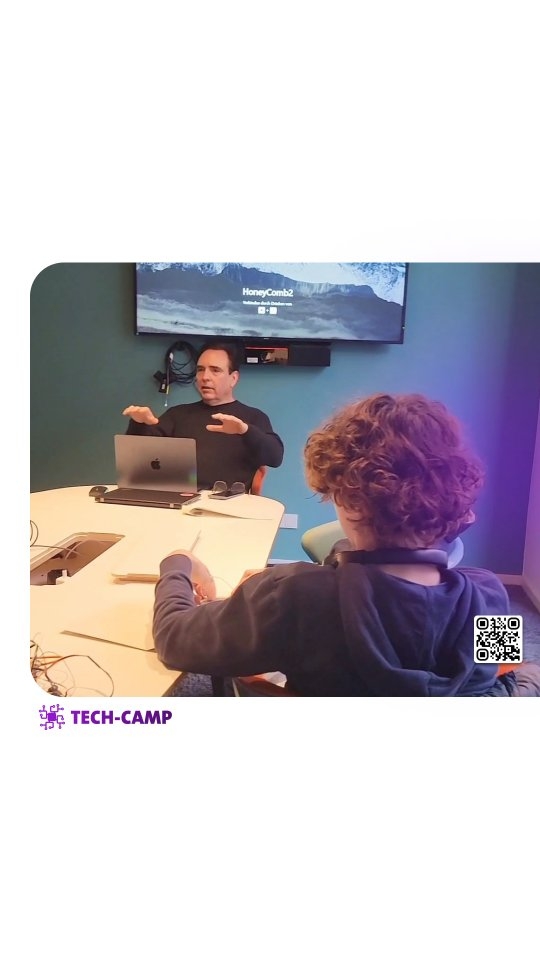 Debugging ist Alles
Mit einem Spezialisten gesprochen. Warum Fehlersuche und sauberes Testen Projekte wirklich retten kann.
„Mehr als die Hälfte der Entwicklungszeit geht fürs Debugging drauf.“
Wir haben Tools geschärft, Strategien mitgenommen und unsere Builds schneller, klarer, stabiler gemacht.
#SmartHome #Coding #Debugging #SoftwareEngineering #TechCamp