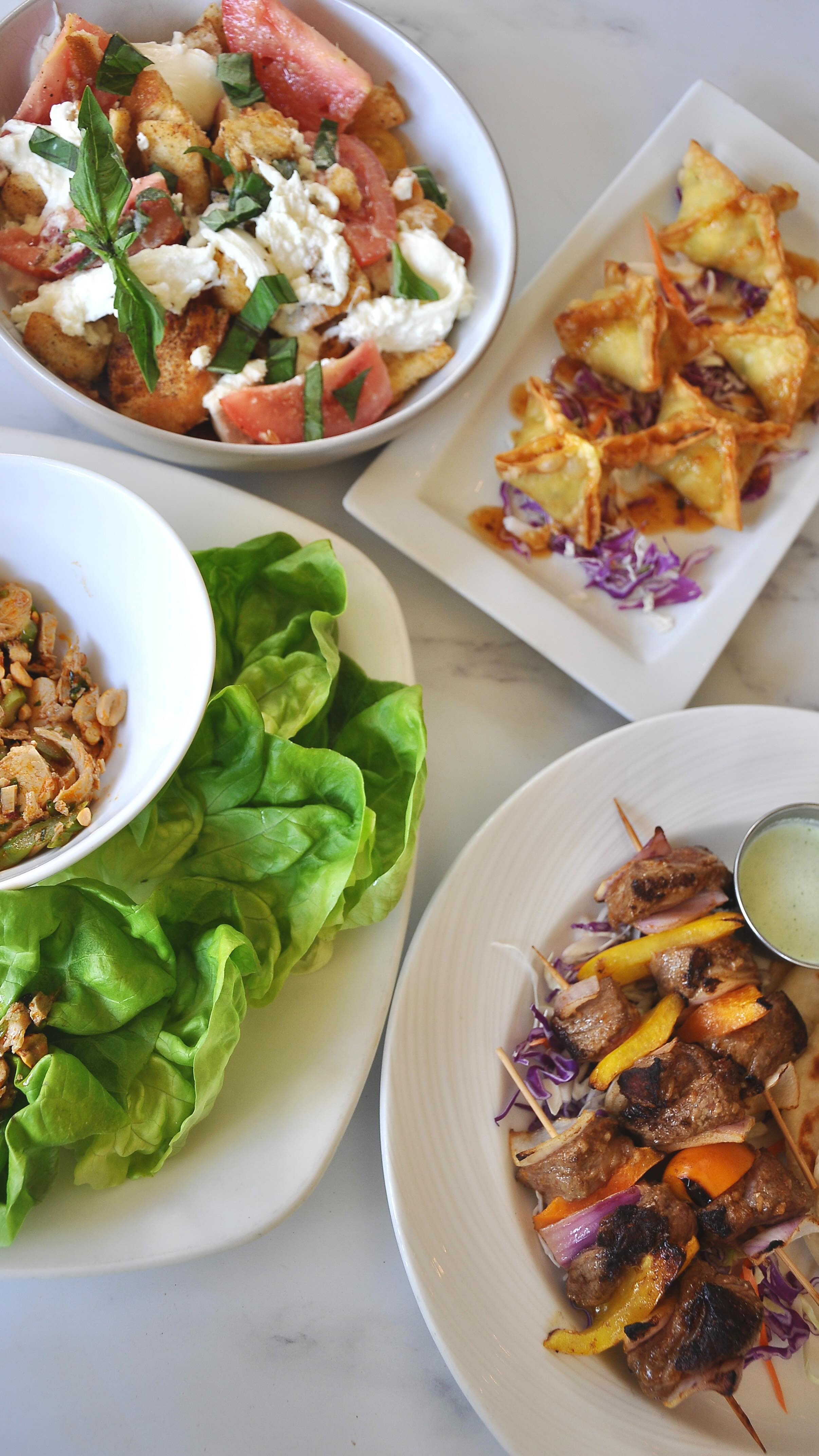 Our spring menu is here! From Strawberry Bubble Waffles to Burrata Panzanella, enjoy Maui-grown goodness this season!
Check out the new menu - link in bio
.
.
.
#sixtytwomarcket #springmenu #seasonalcuisine #seasonalfood #mauinokaoi