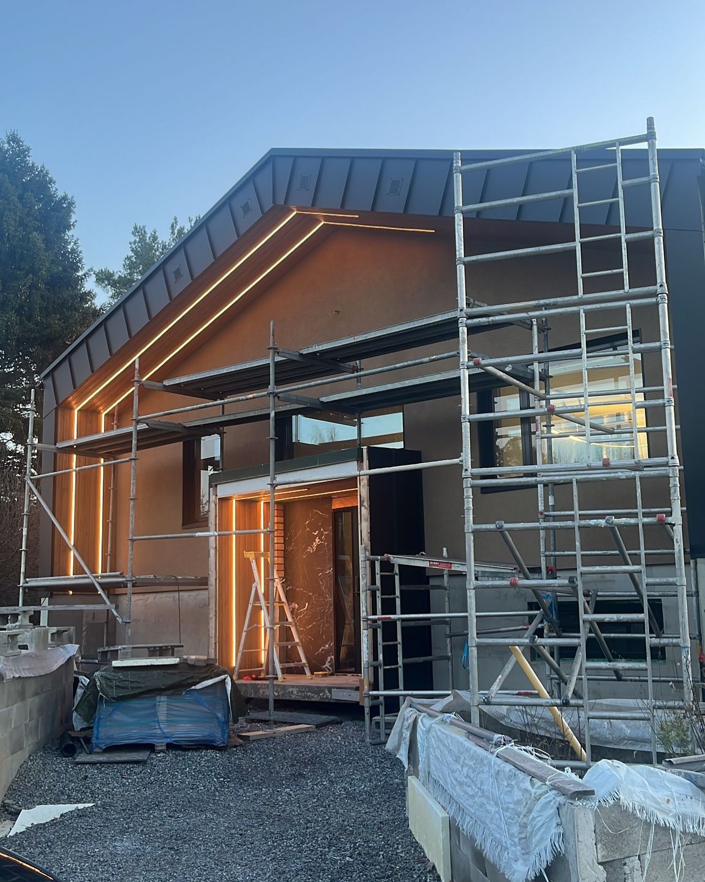 En variant av fasadbelysning 🙌🏼
#hidealite #ledlights #fasadbelysning